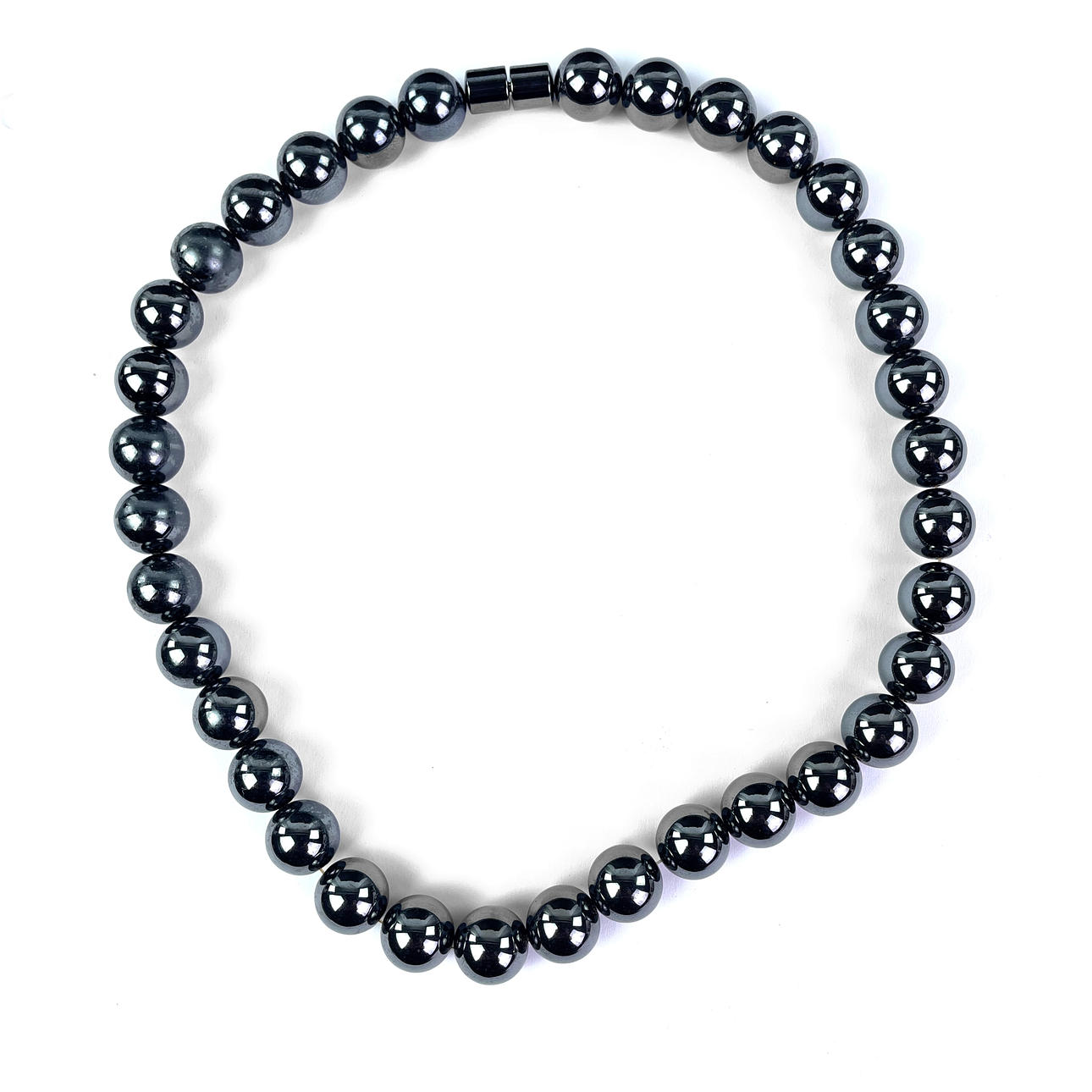 Collier, hematite.