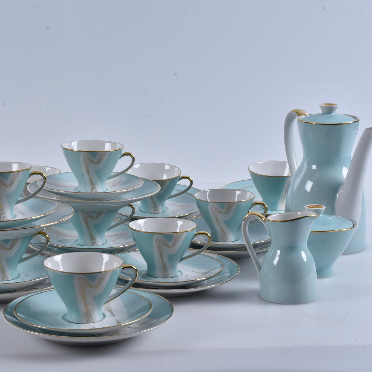 COFFEE SERVICE, Porcelain, Bavaria, Germany.