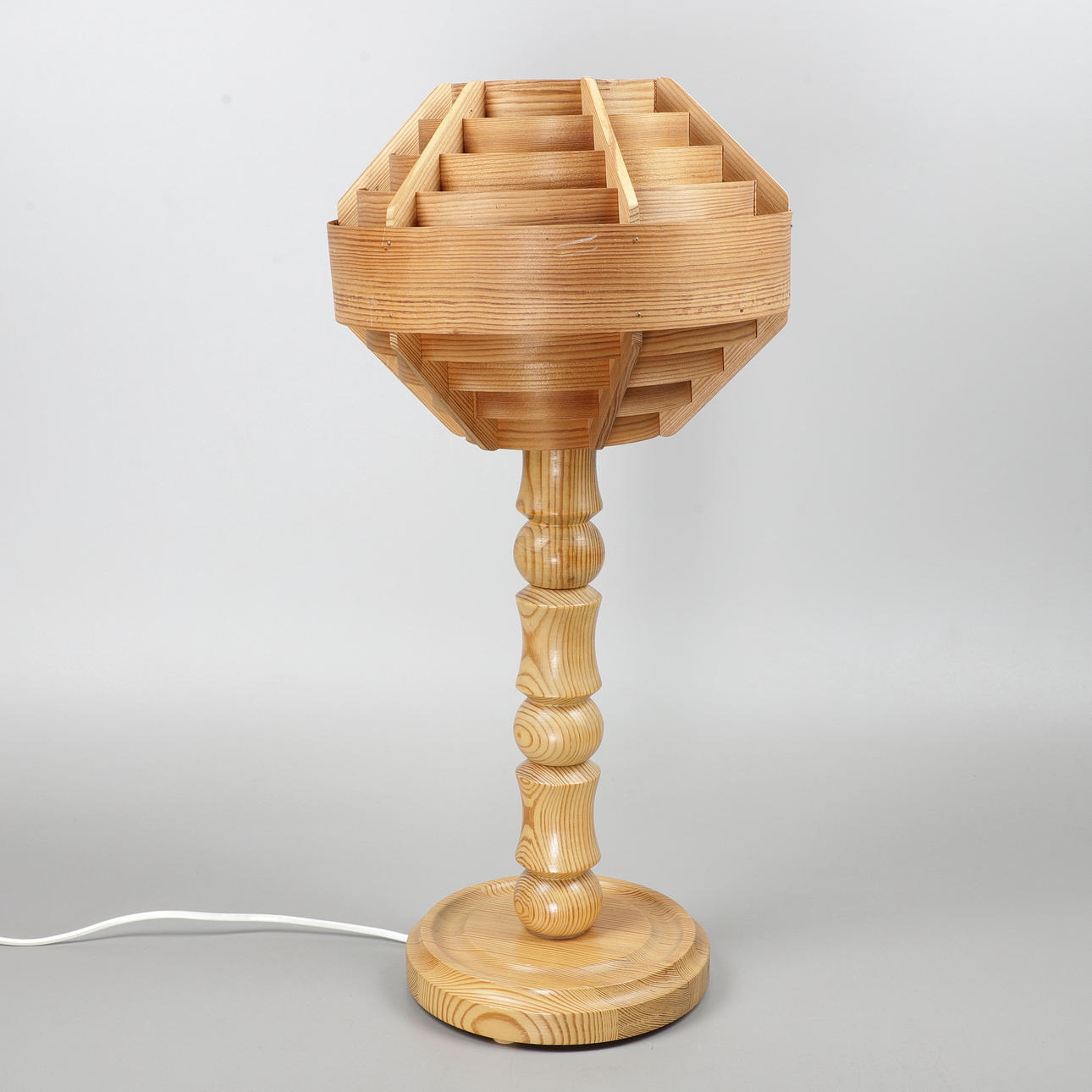 HANS-AGNE JAKOBSSON. Table lamp, chipboard/pine, 1970s.