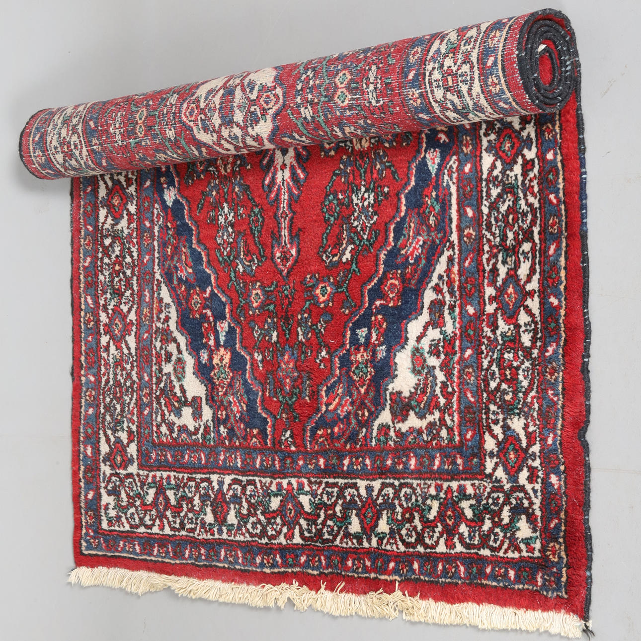 CARPET. Bidjar style, 135 x 210 cm.