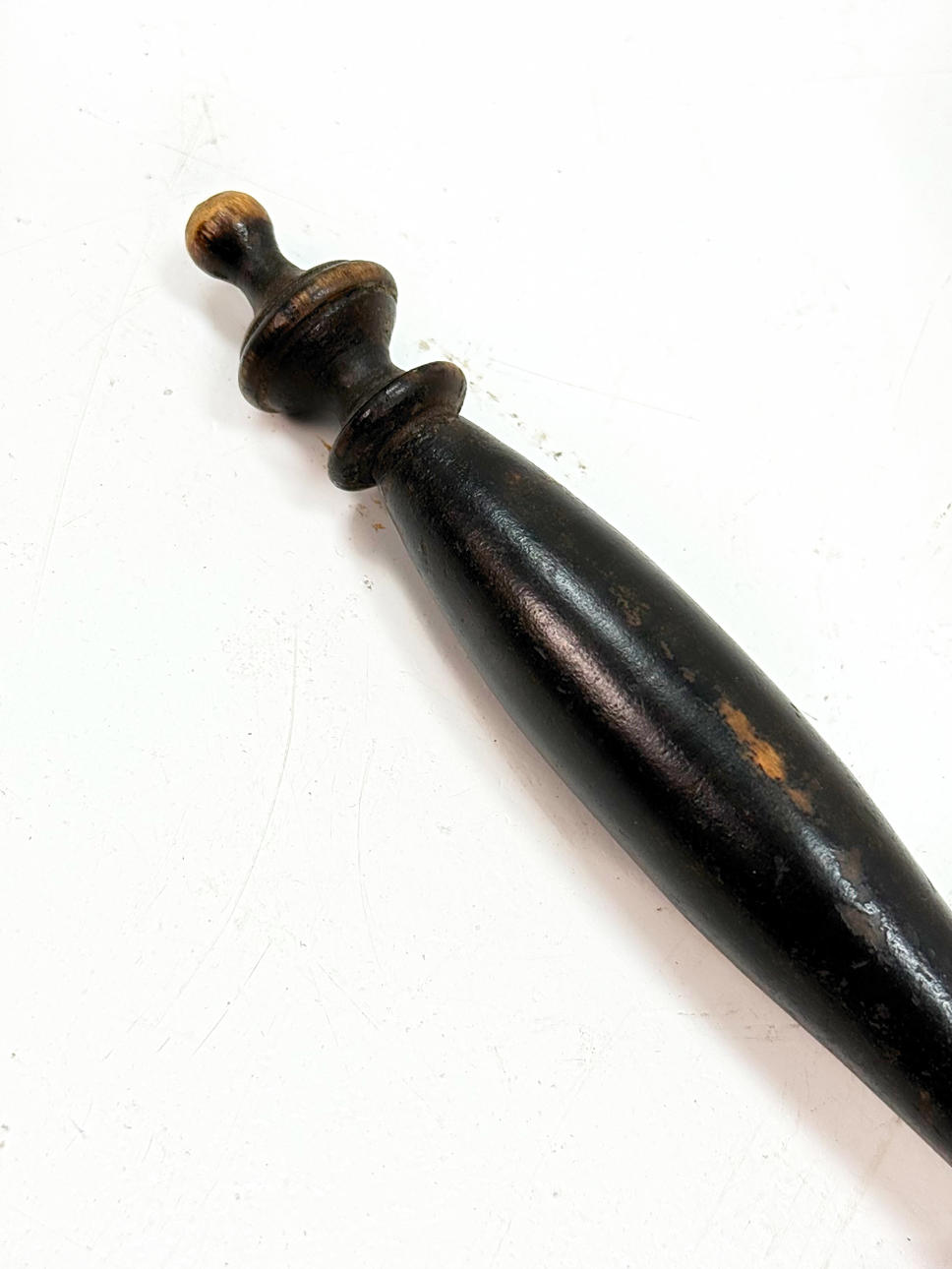 CUCHARÓN PARA SOPA - Lata con mango de madera.