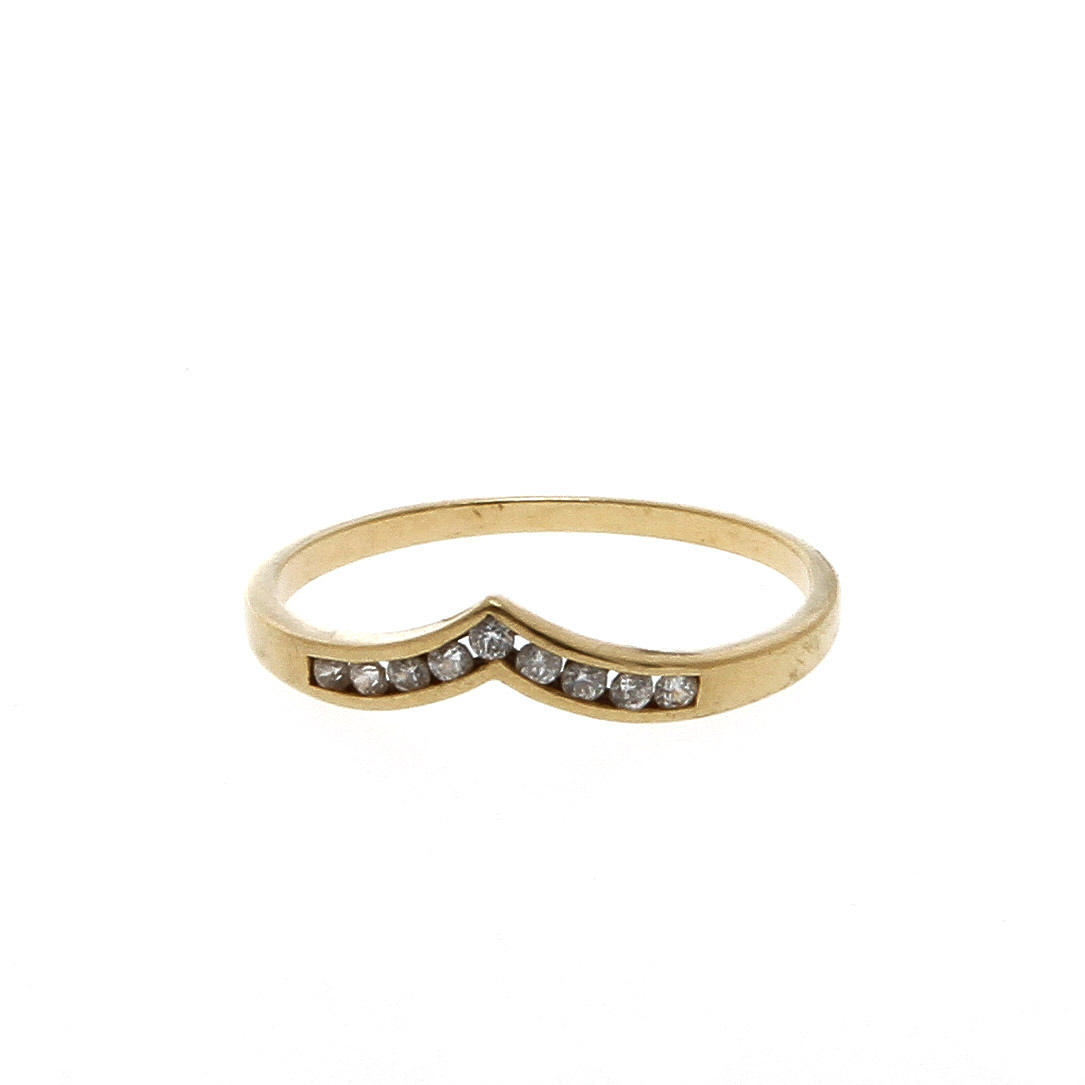 RING, 18K rödguld med diamanter, totalt ca 0,09 ct. Vikt 2,1 g.