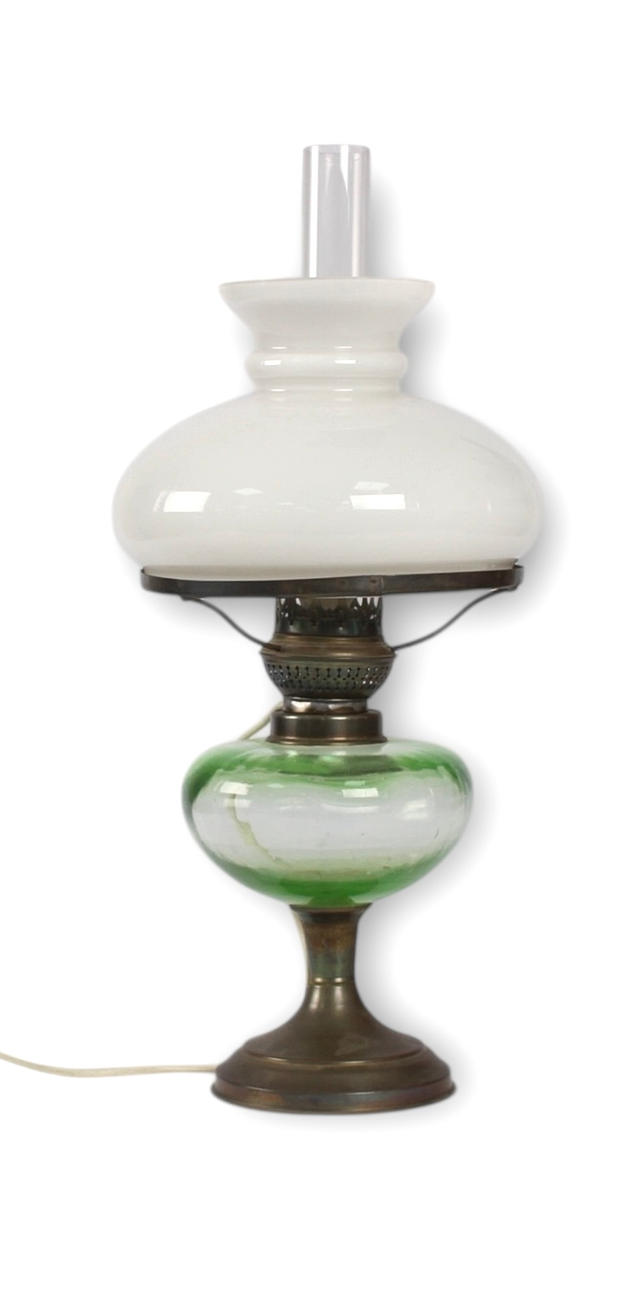 Eine Kaffeetischlampe aus dem 19. Jahrhundert.