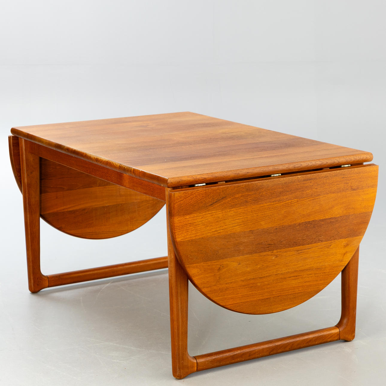 Teak dining table/Drop leaf table, 2. 2nd half of the 20th Jh.
