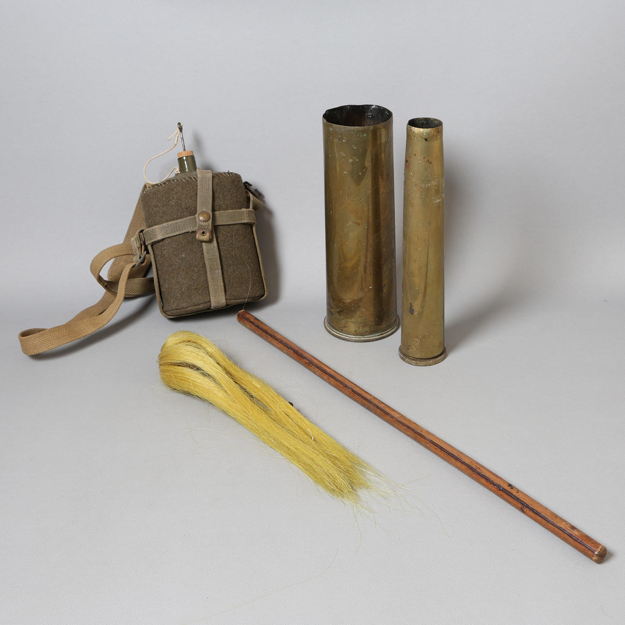 MIXED MILITARIA ITEMS(5).