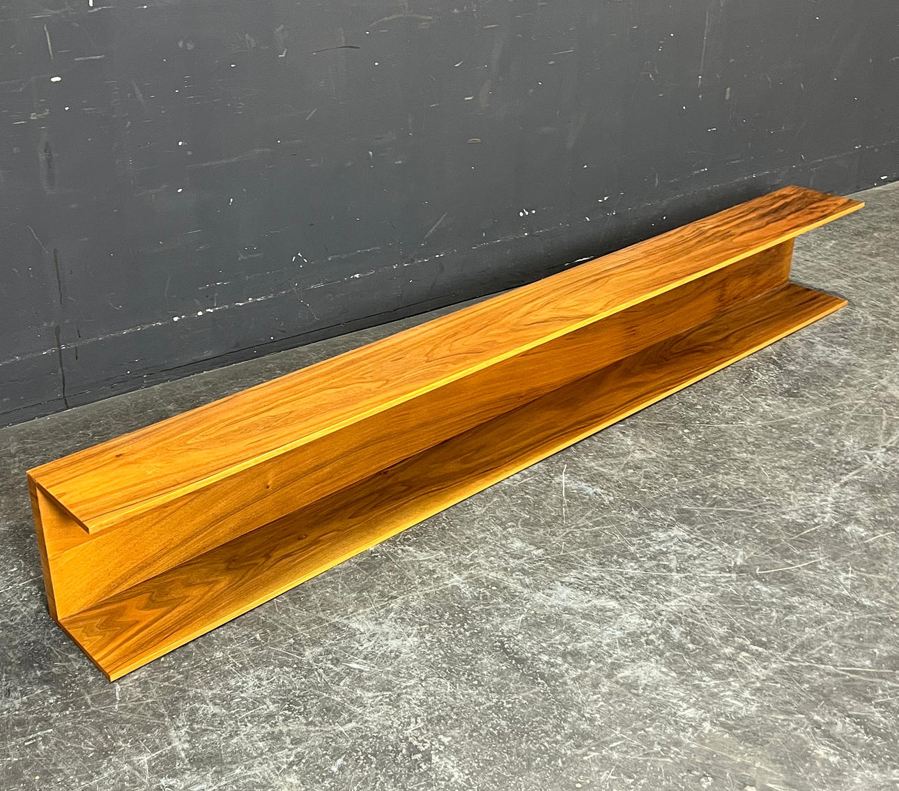 WILHELM RENZ. SEINÄHYLLY.