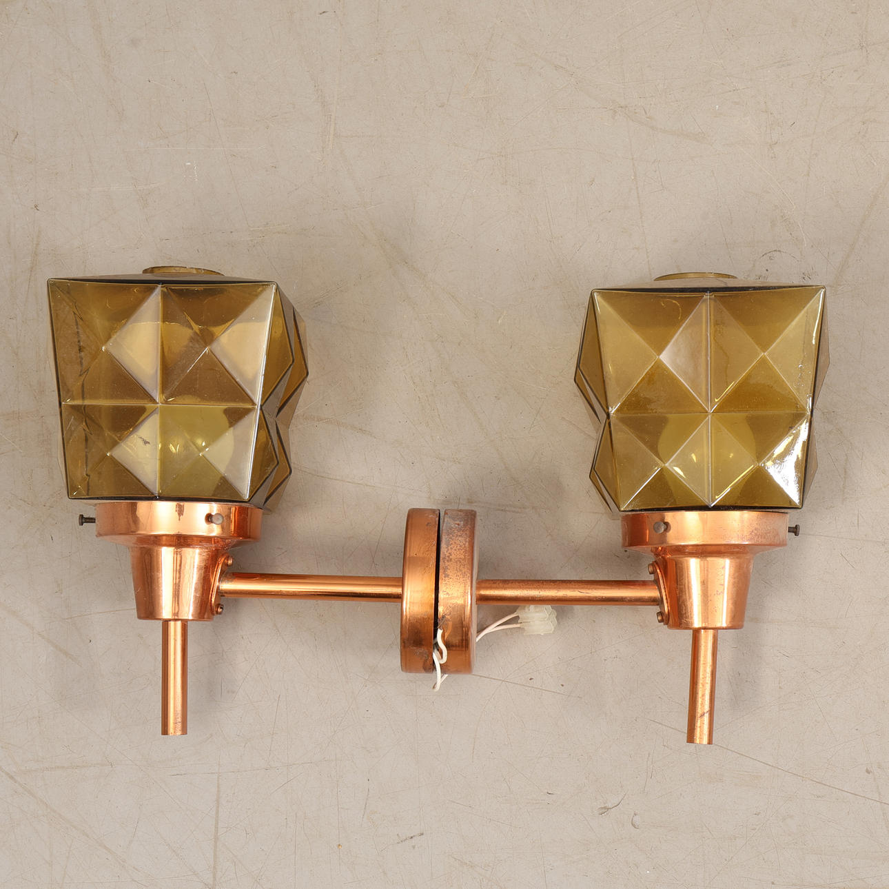 UTOMHUSBELYSNING, ett par, koppar & glas.