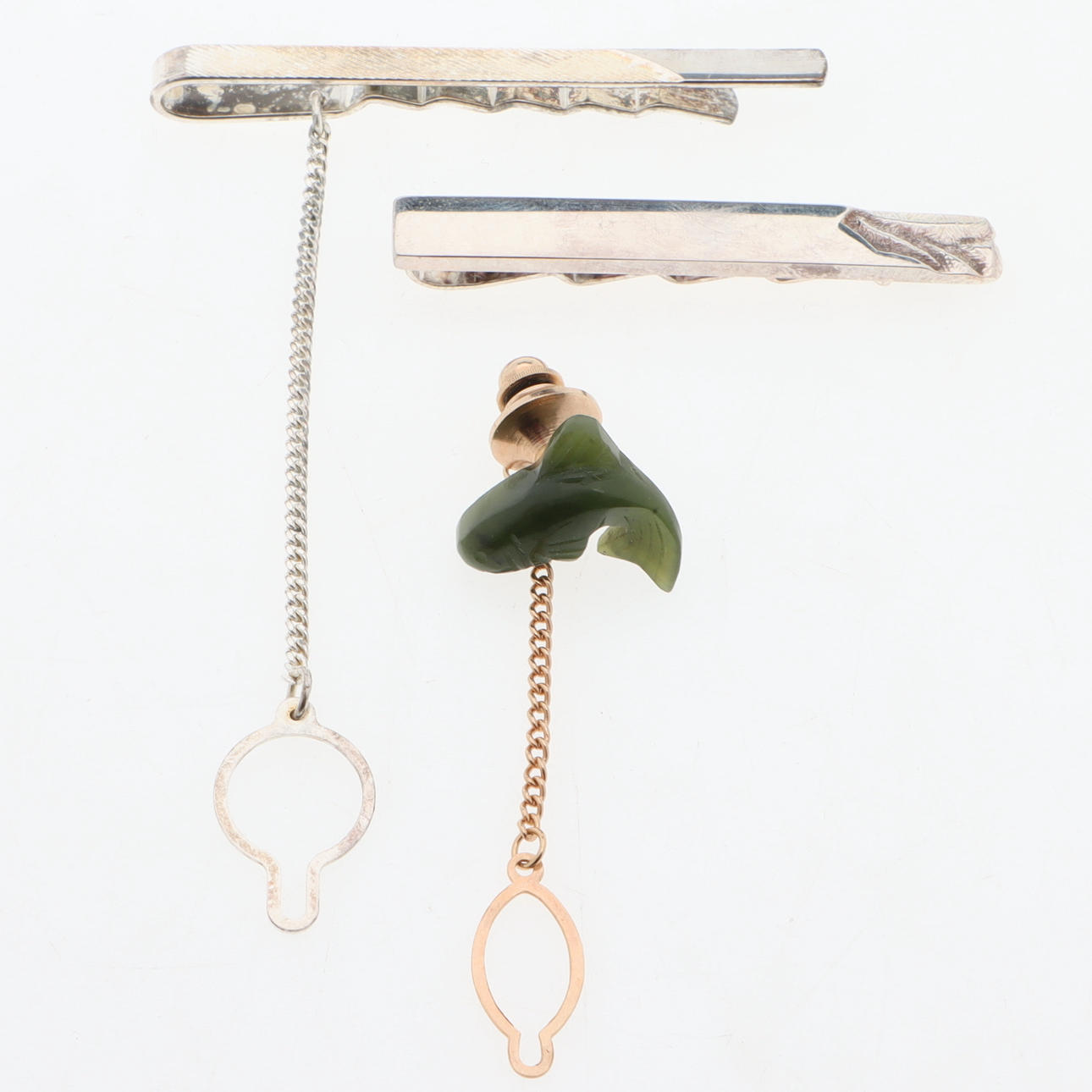 KRAWATTENNADELN, 3 Stück, Silber & Jade.