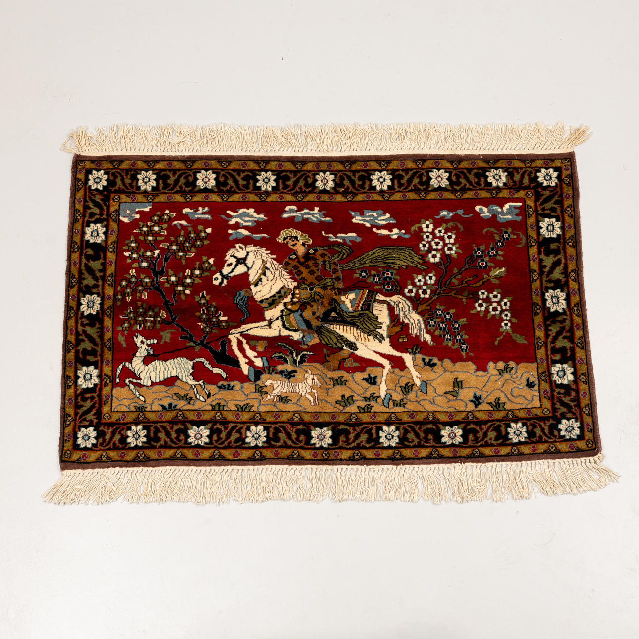 TÆPPE, Persien, ca 124x78 cm.