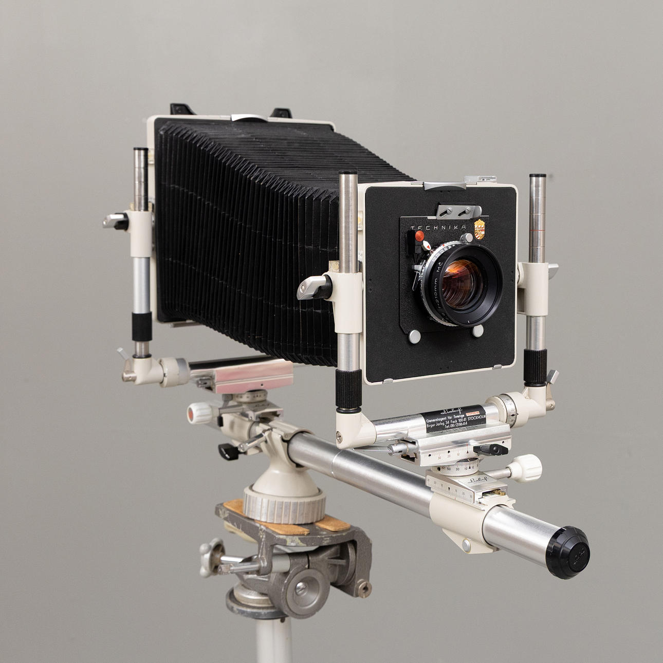 STORT FORMAT KAMERA med TRIPOD, Linhof og Schiansky.