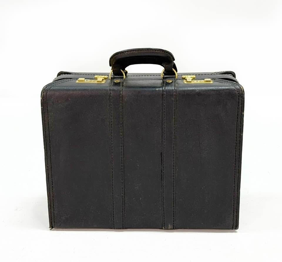 BRIEFCASE/ATTACHÉ BAG, Franzen Germany leather, black.