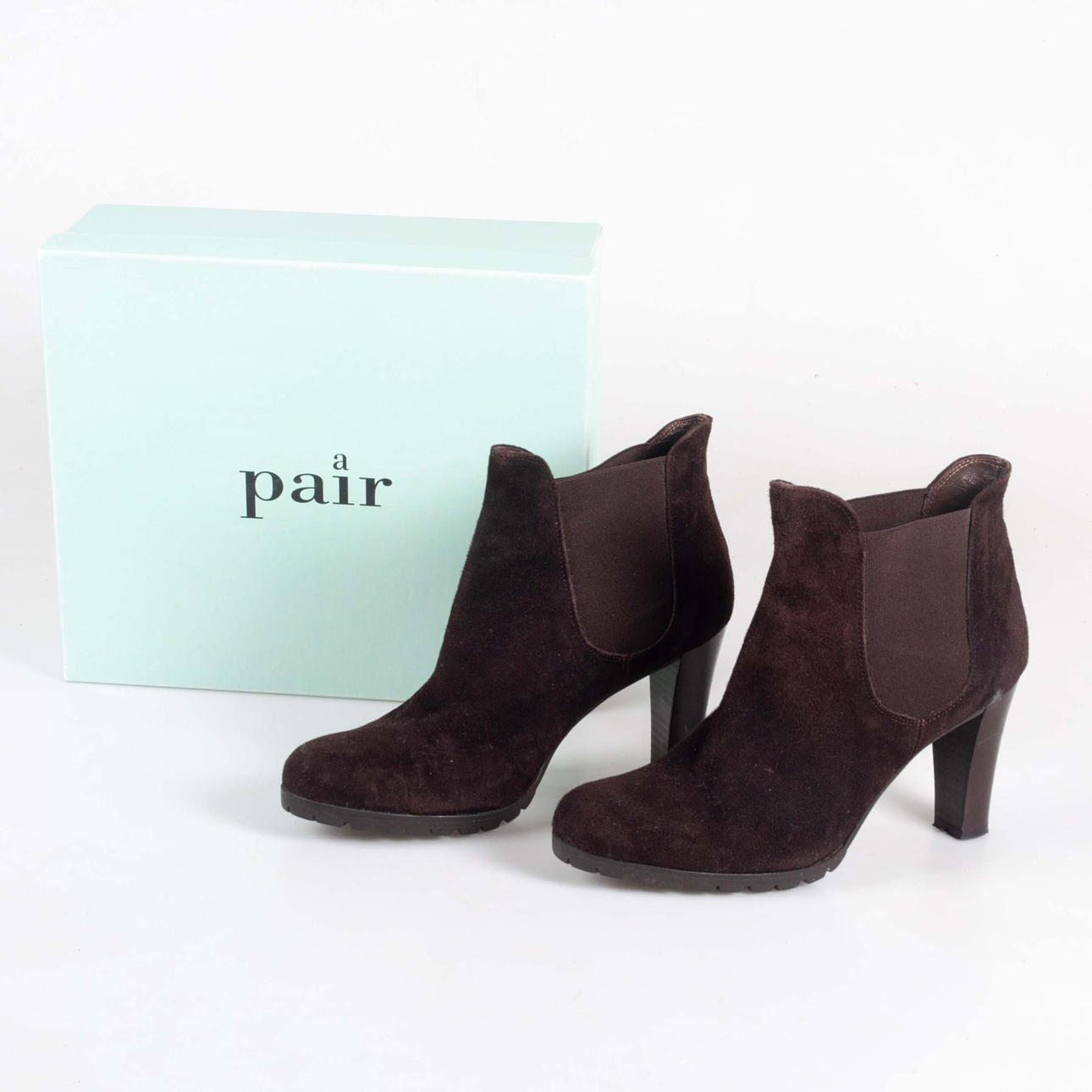 APAIR STØVLER. Ruskind, str. 40.