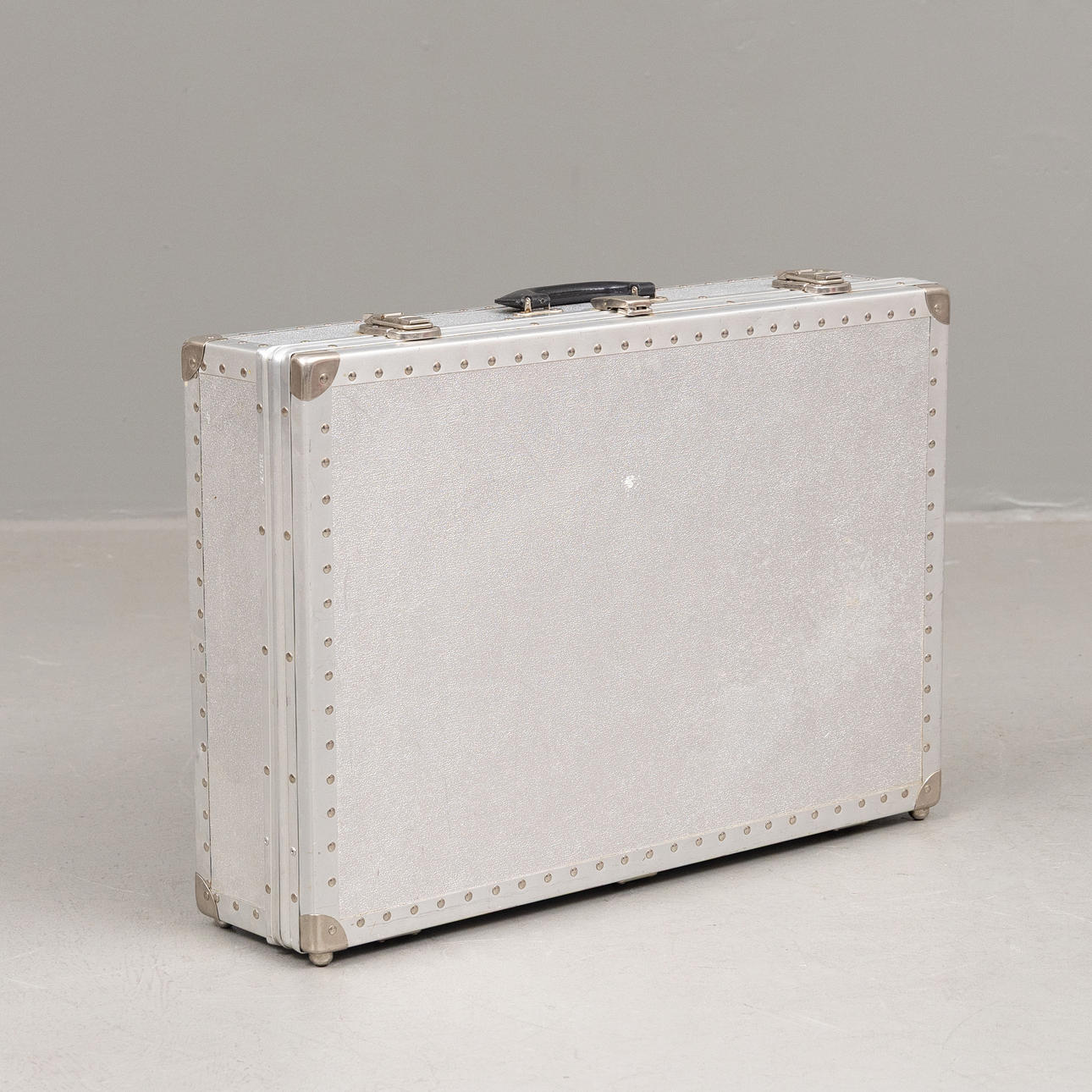 ALUMINIUM TRANSPORTPOSE.