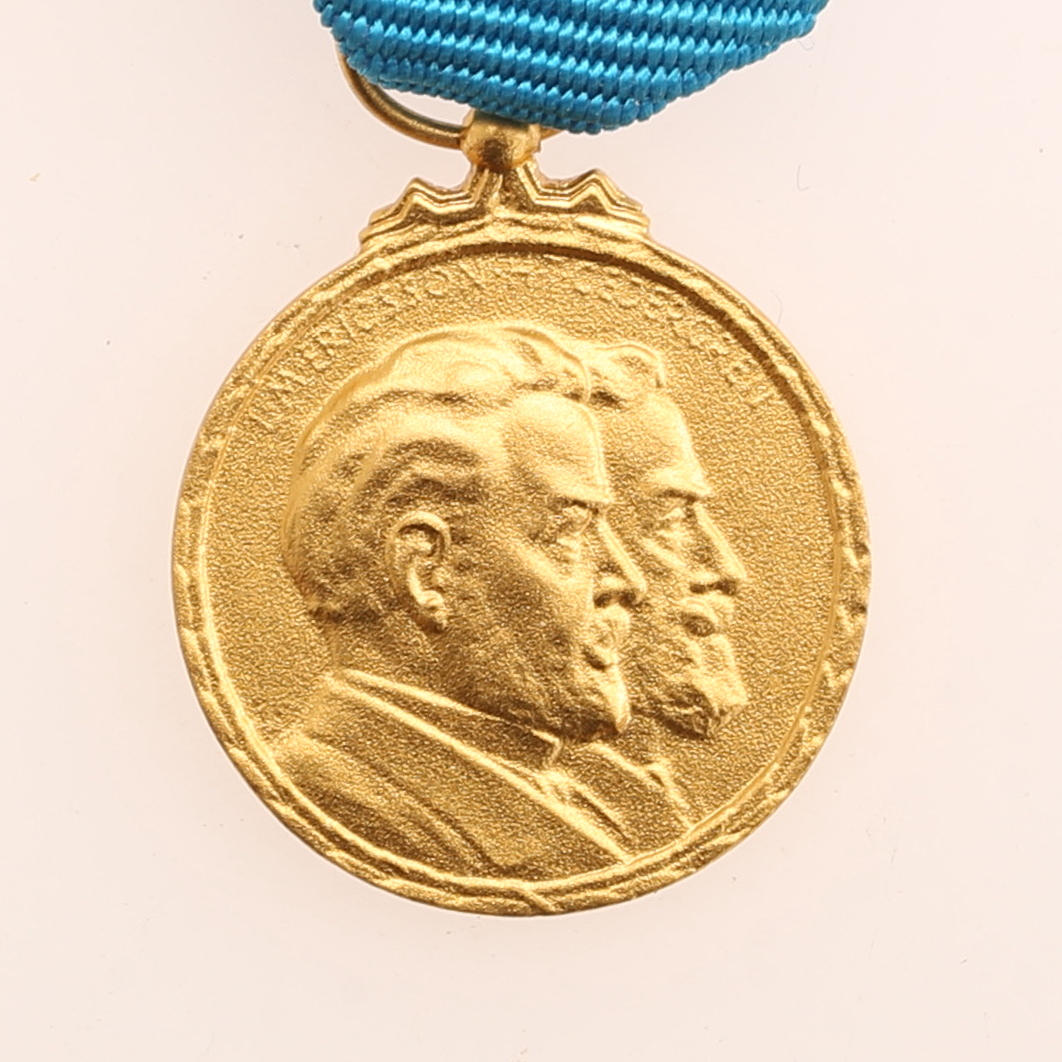 VERDIENSTMEDAILLE, 18 Karat Gold, LM Ericsson.