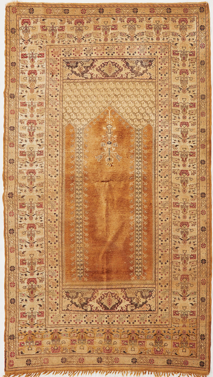 ORIENT CARPET. Prayer mat.