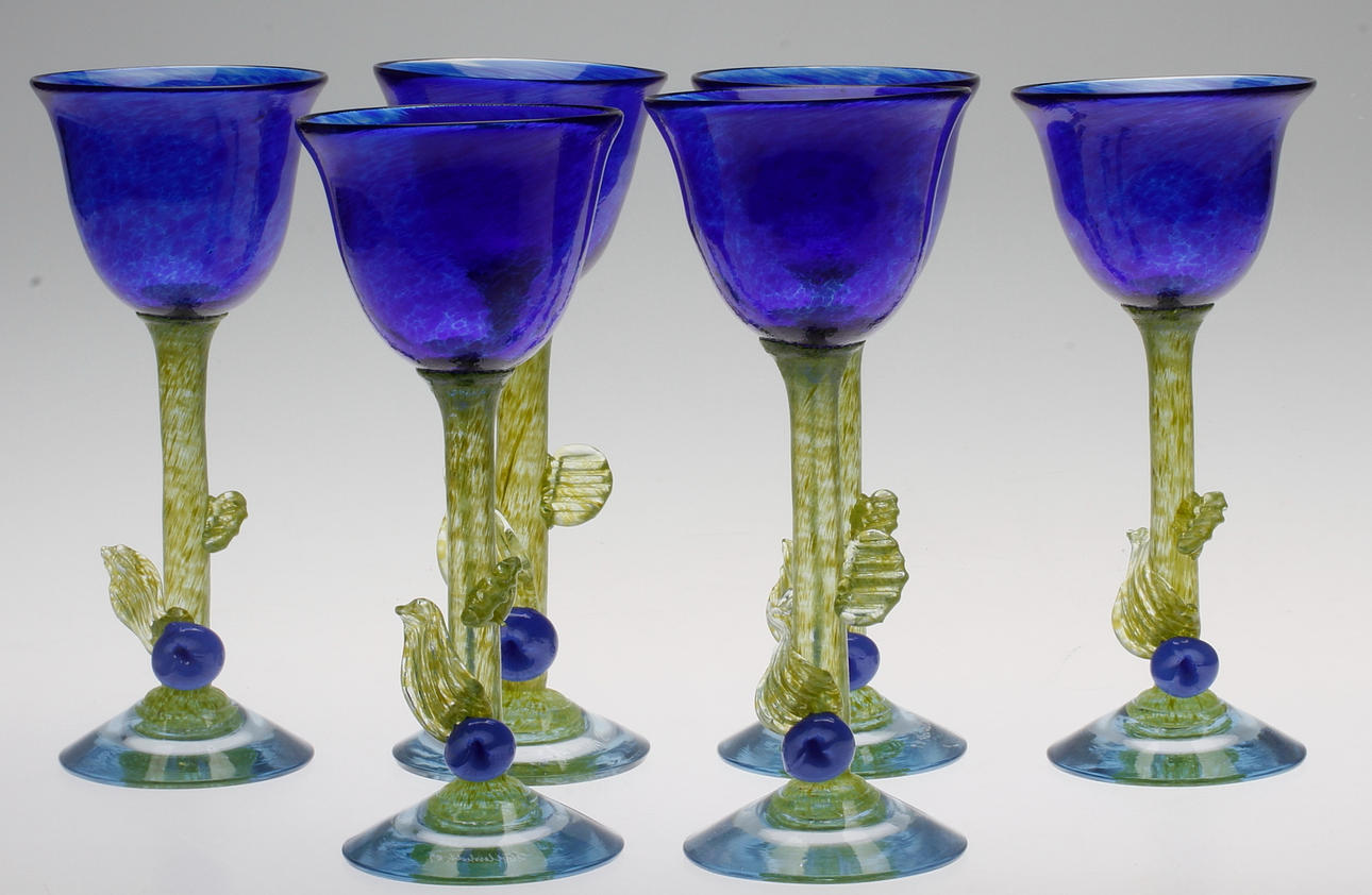 VINGLAS, 6 st. Glas. Signerade, 1900-talets senare del.