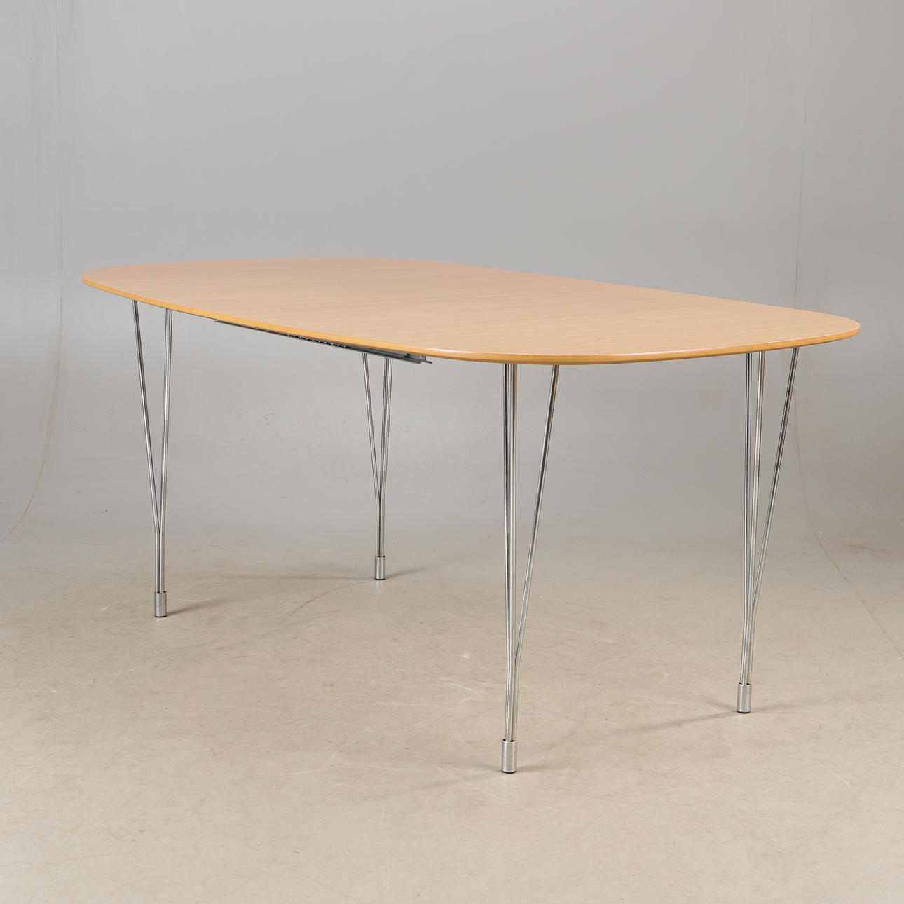 MATBORD, bok med rostfria ben.