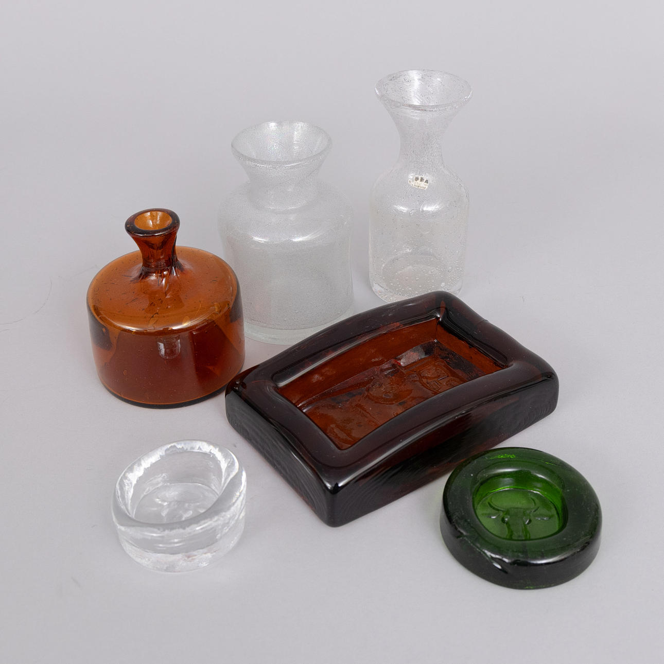 ERIK HÖGLUND. Miscellaneous glass objects, 6 pcs, Boda.
