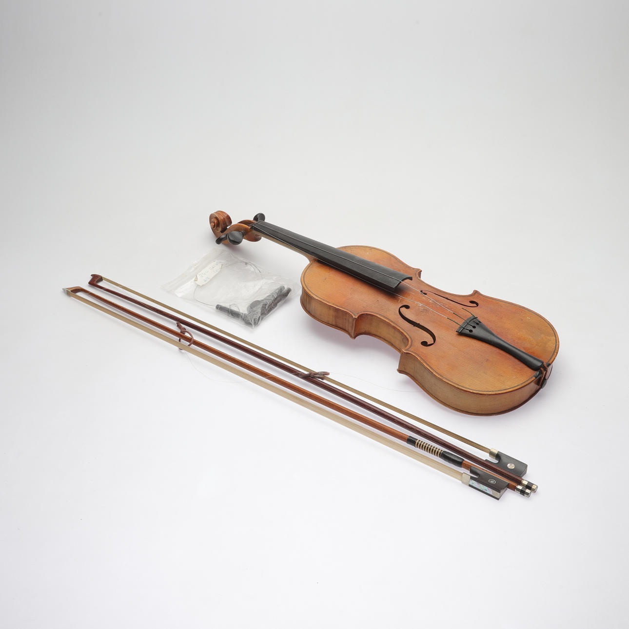 VIOLIN WITH STRINGS. copy after Stradivarius, Germany, 20th century.