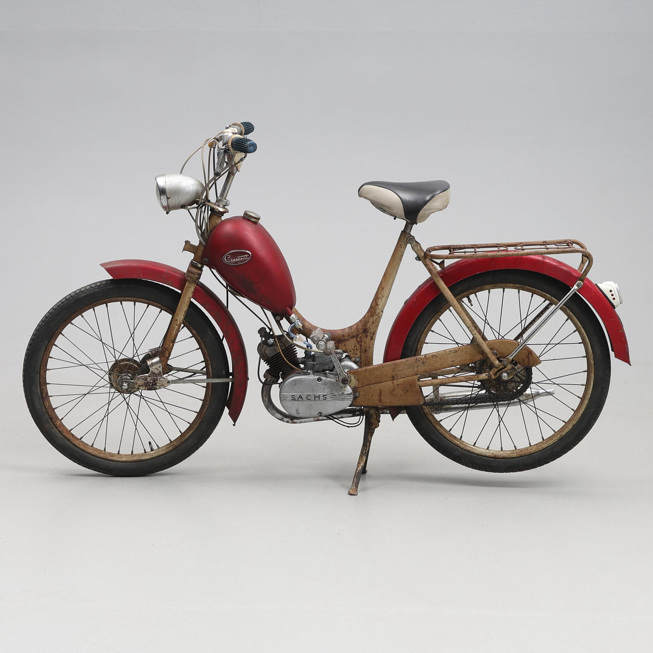 MOPED CRESCENT, veteran, “Nyman's workshops”.