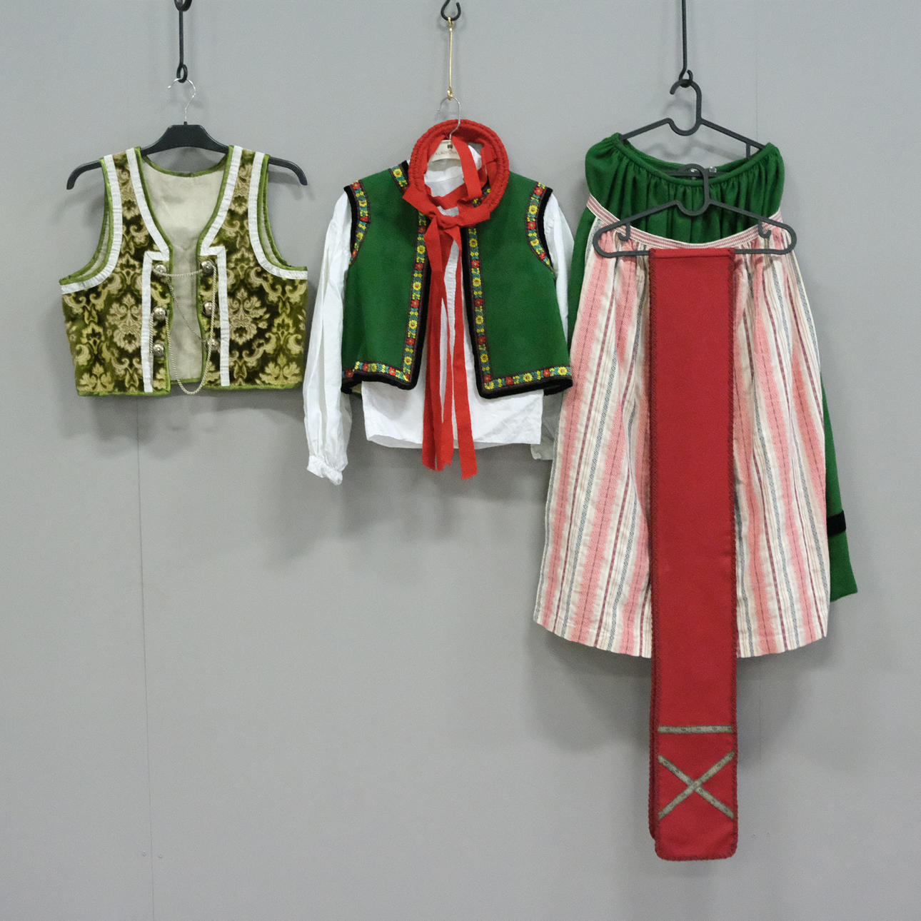 DISFRAZ POPULAR, 7 PIEZAS.