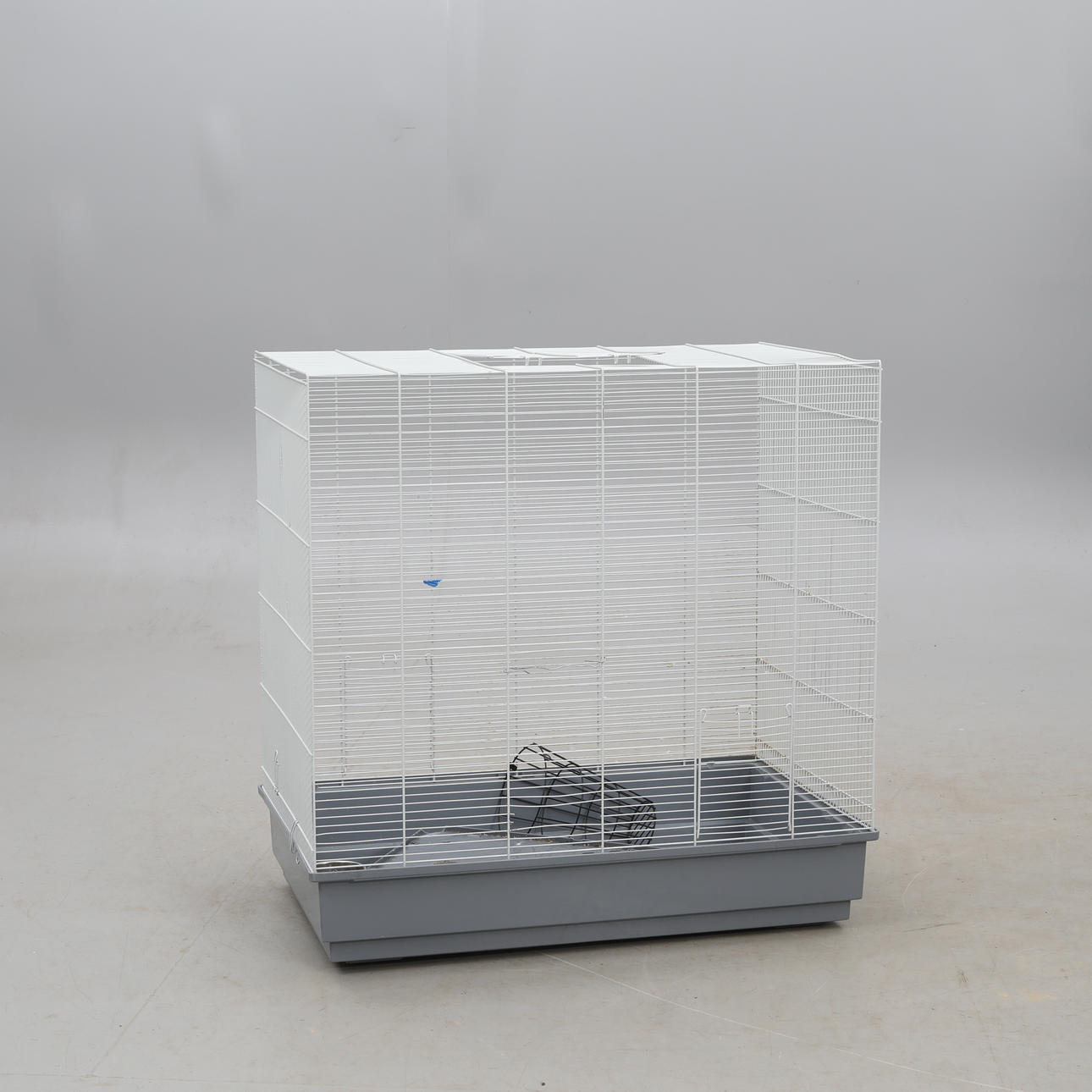 JAULA PARA PÁJAROS, con accesorios.