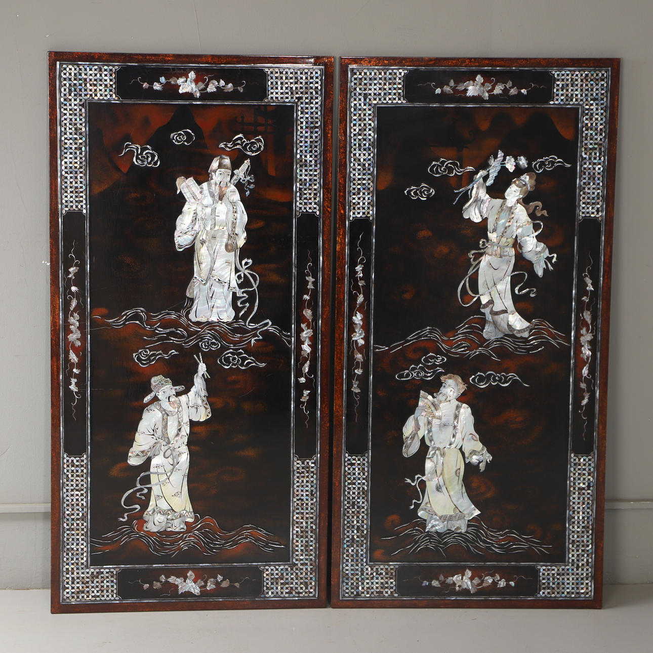 Zwei Wandpaneele, spätere Hälfte des 20. Jahrhunderts.