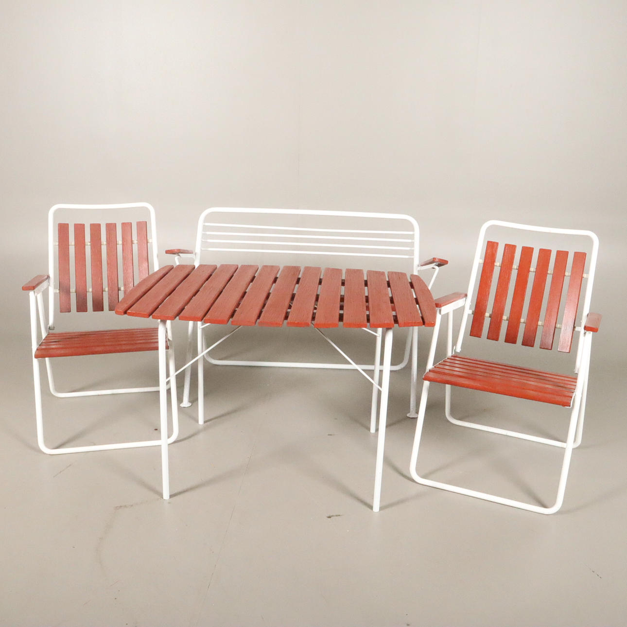 GARDEN GROUP, 4 pieces.