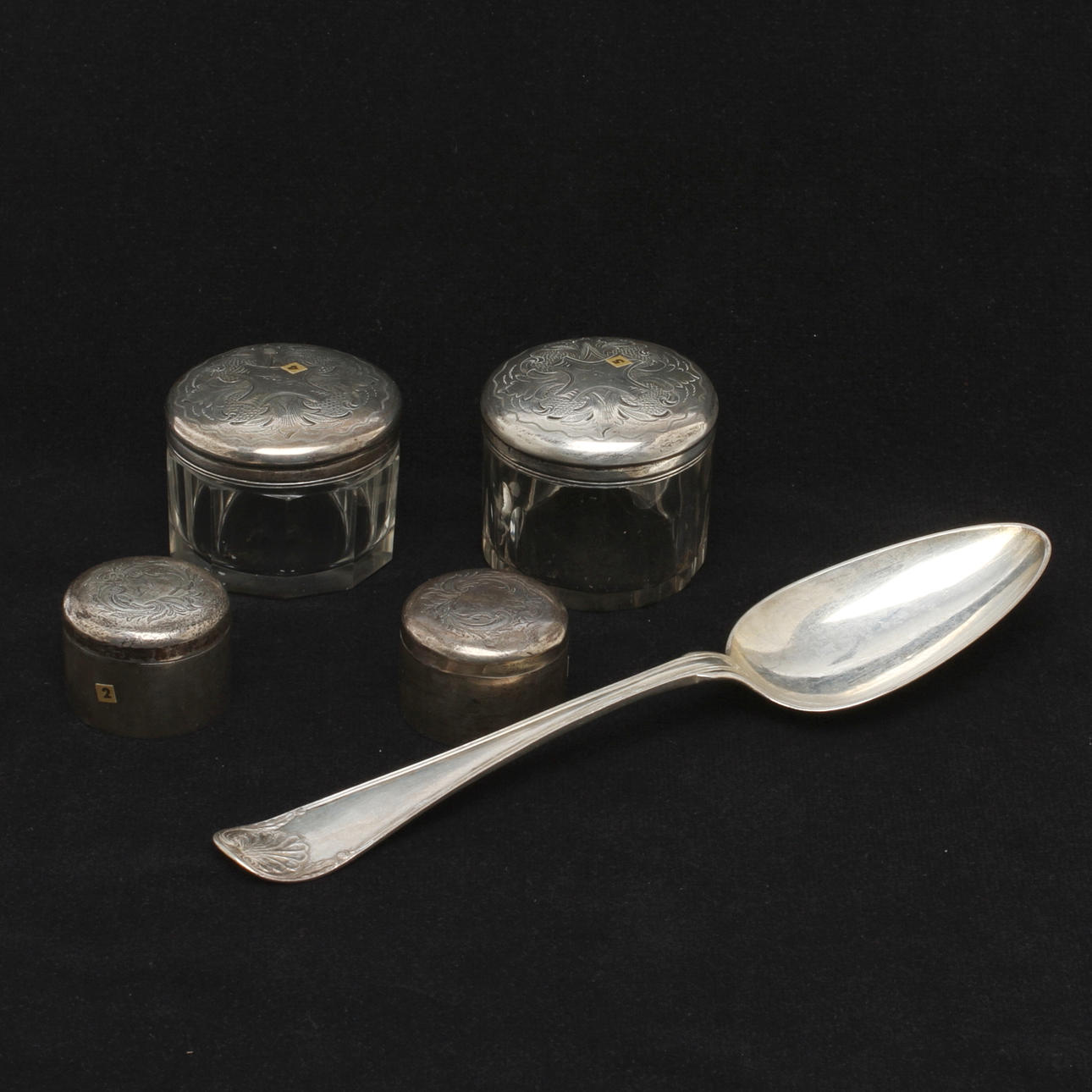 DOSOR 4 st samt SKED, silver, 1800-tal.