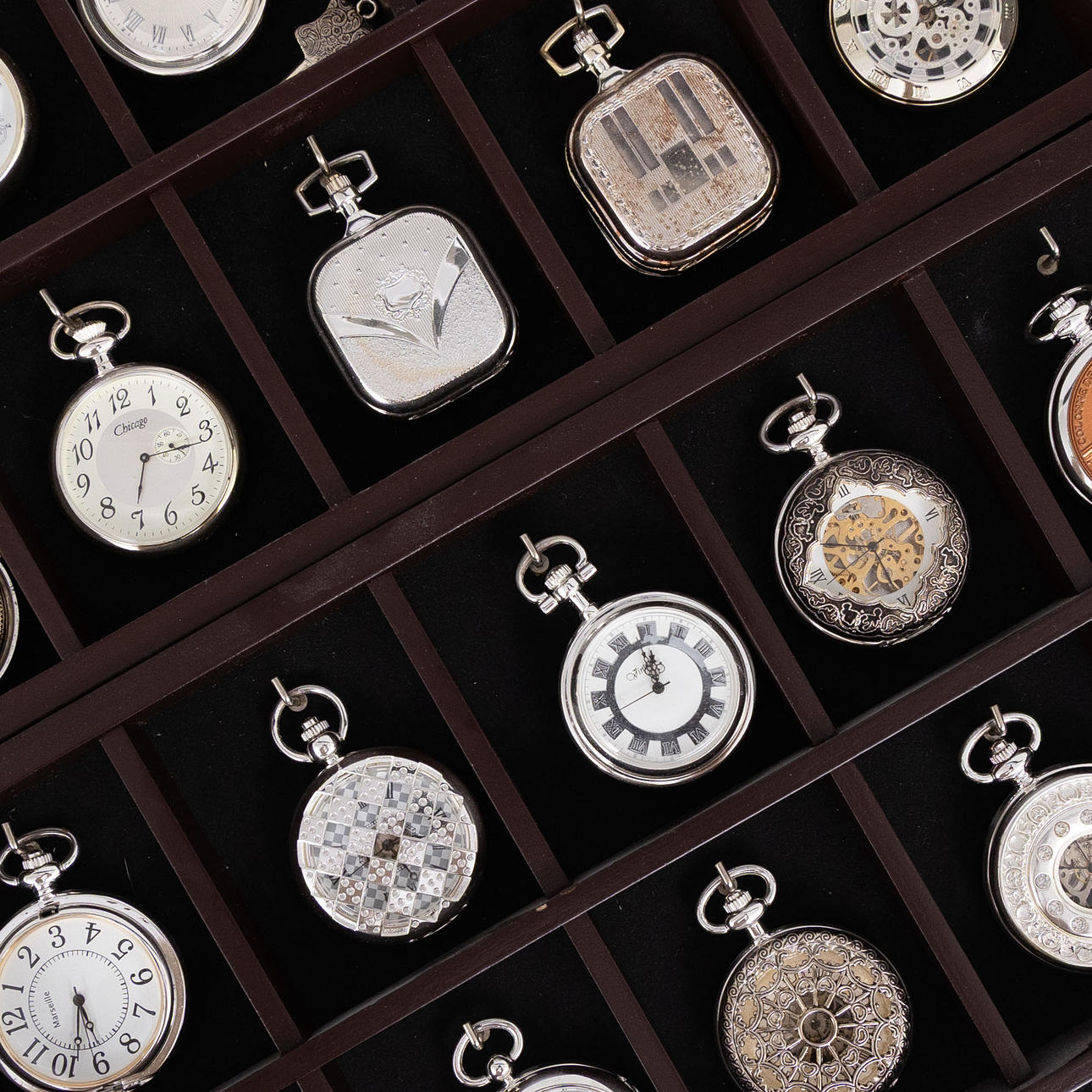 30 taskukellon kokoelma, ”The Heritage Collection”.