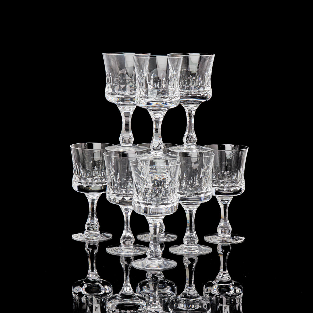 GÖRAN WÄRFF. 9 pcs, “Prince”, wine glasses, Kosta, signed below.