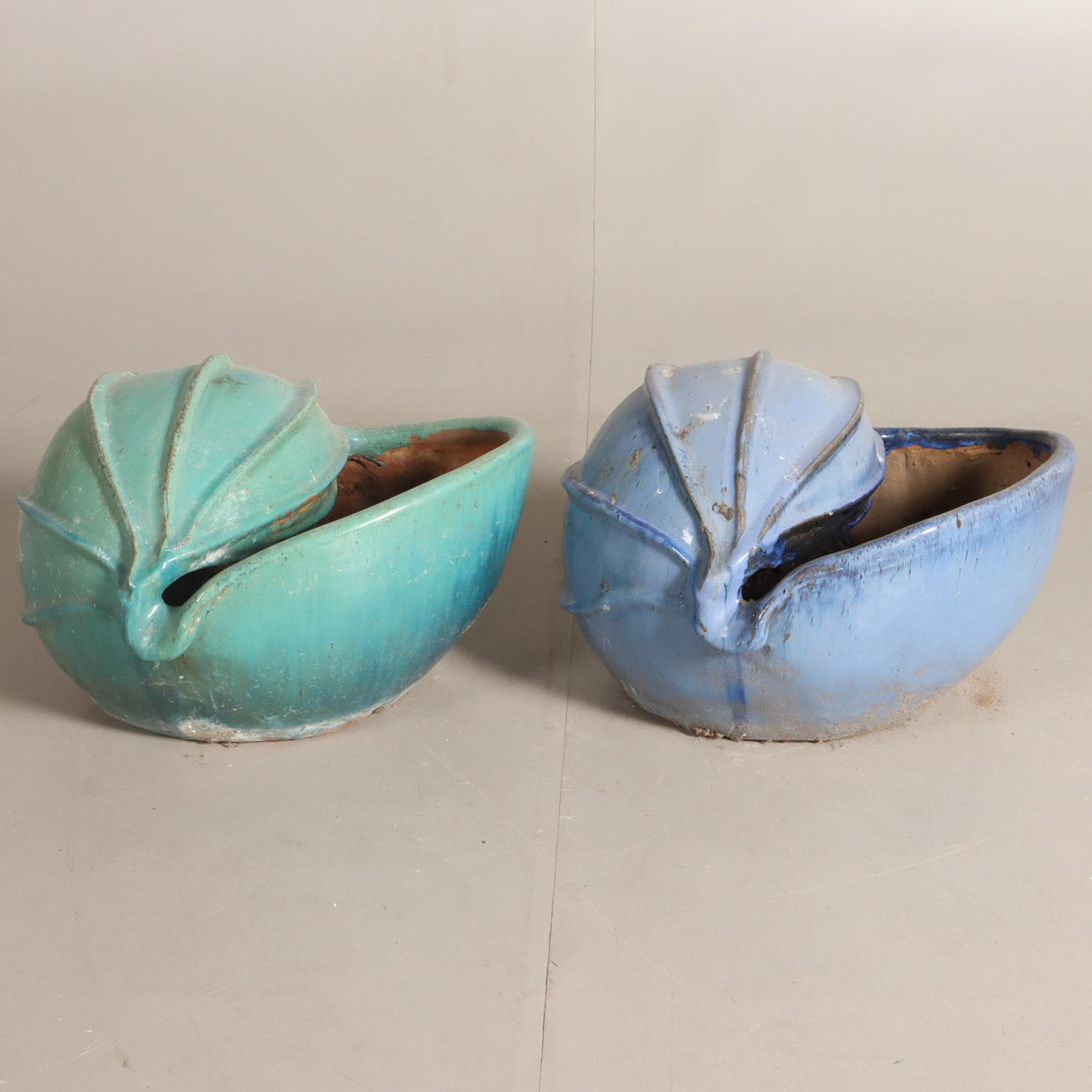 POTS in the form of shells 2 pcs.