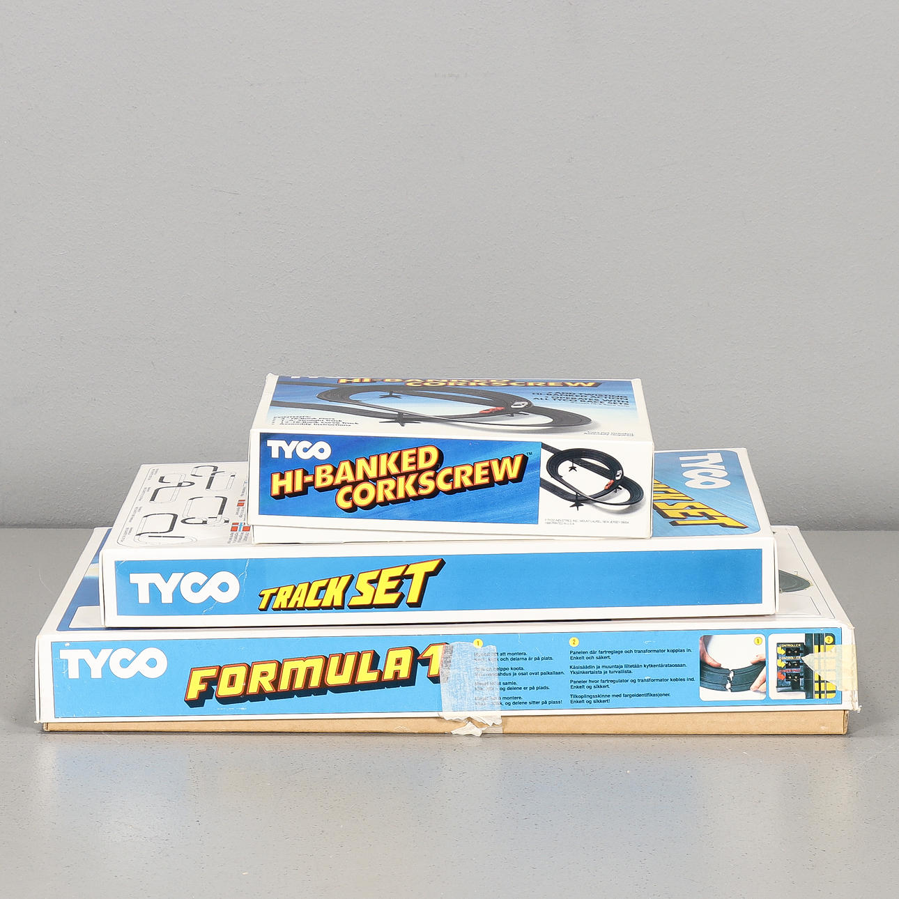 CAR TRACK Tyco Formel 1, 3 Kartons.