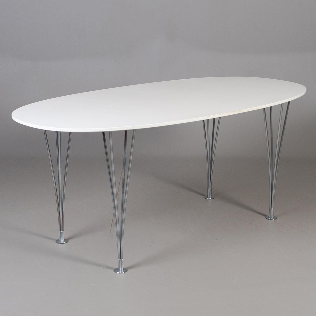 BRUNO MATHSSON OCH PIET HEIN. A table, “Superellips”, for Fritz Hansen, Mathsson International.