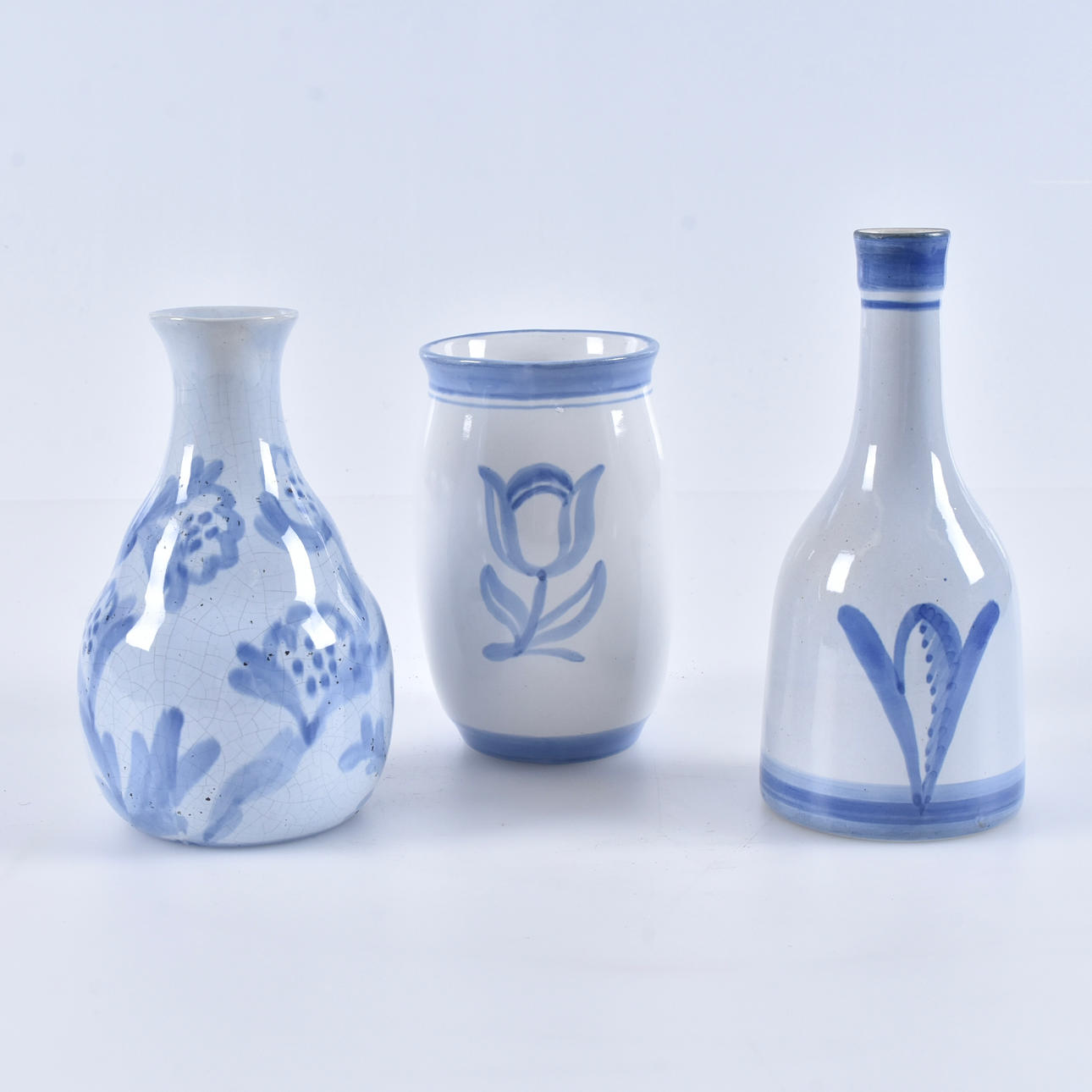 EDGAR BÖCKMAN. Vases and bottle, 3 pieces, flintware, 1916-1926.
