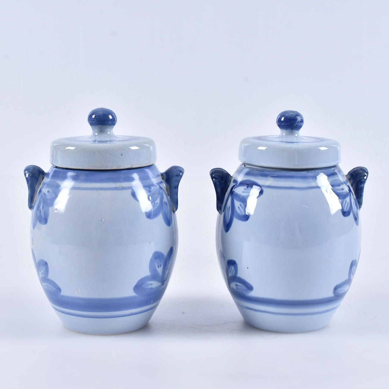 EDGAR BÖCKMAN. Spice jars, 2 pieces, flintware, 1916-1926.