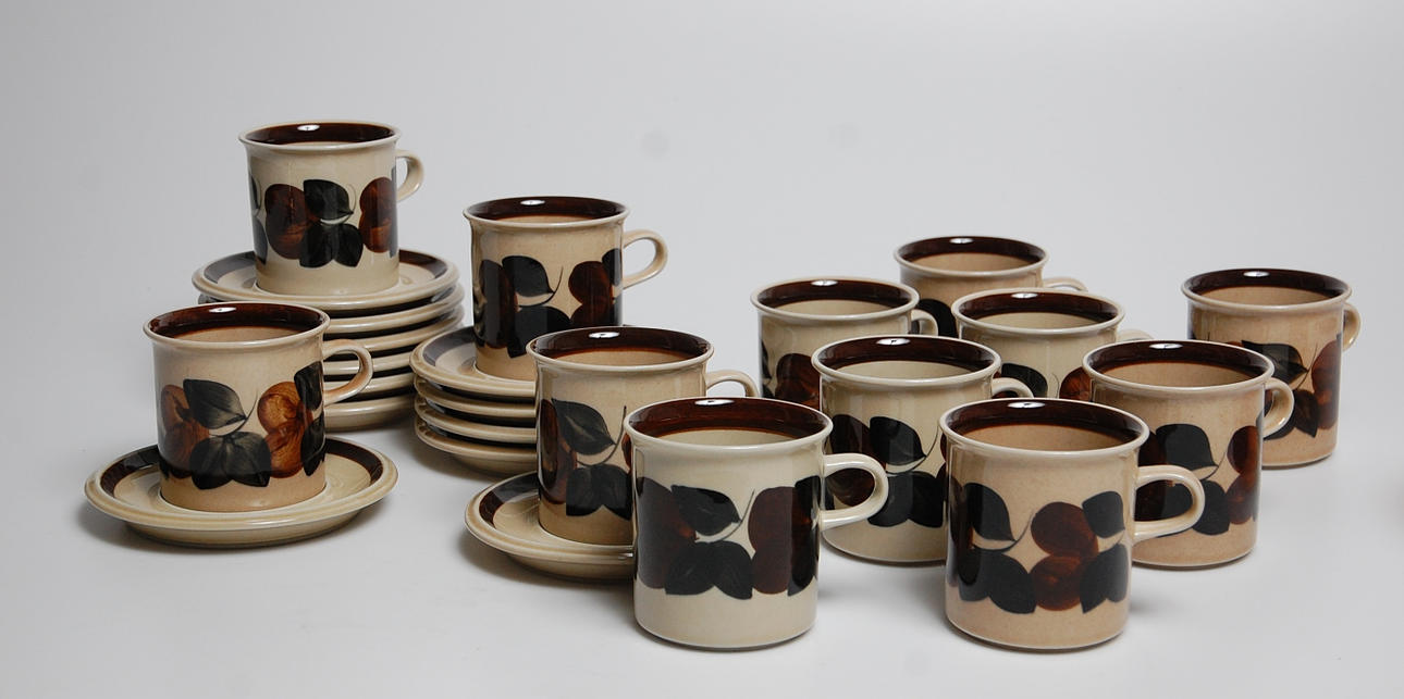 TESERVIS, 24 delar, " Ruija " Arabia.