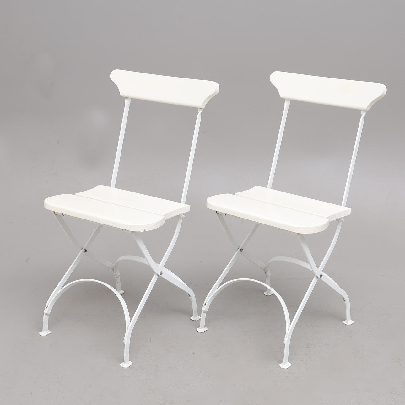 HAVESTOLE, ET PAR, LANDSBYHUS.