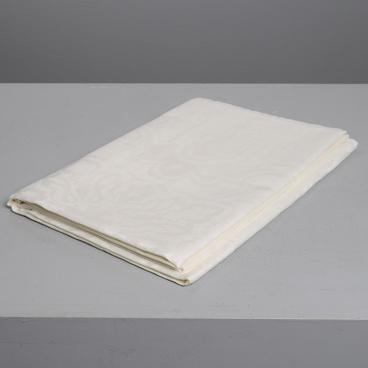 DAMASK CLOTH, linen, 225 x 140 cm.