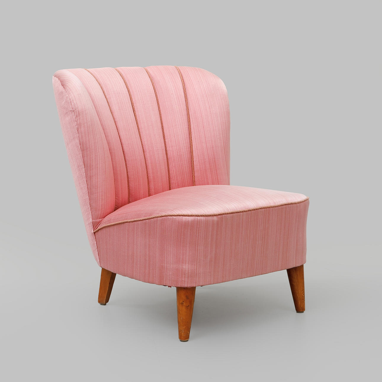 FÅTÖLJ, omkring 1940-tal.