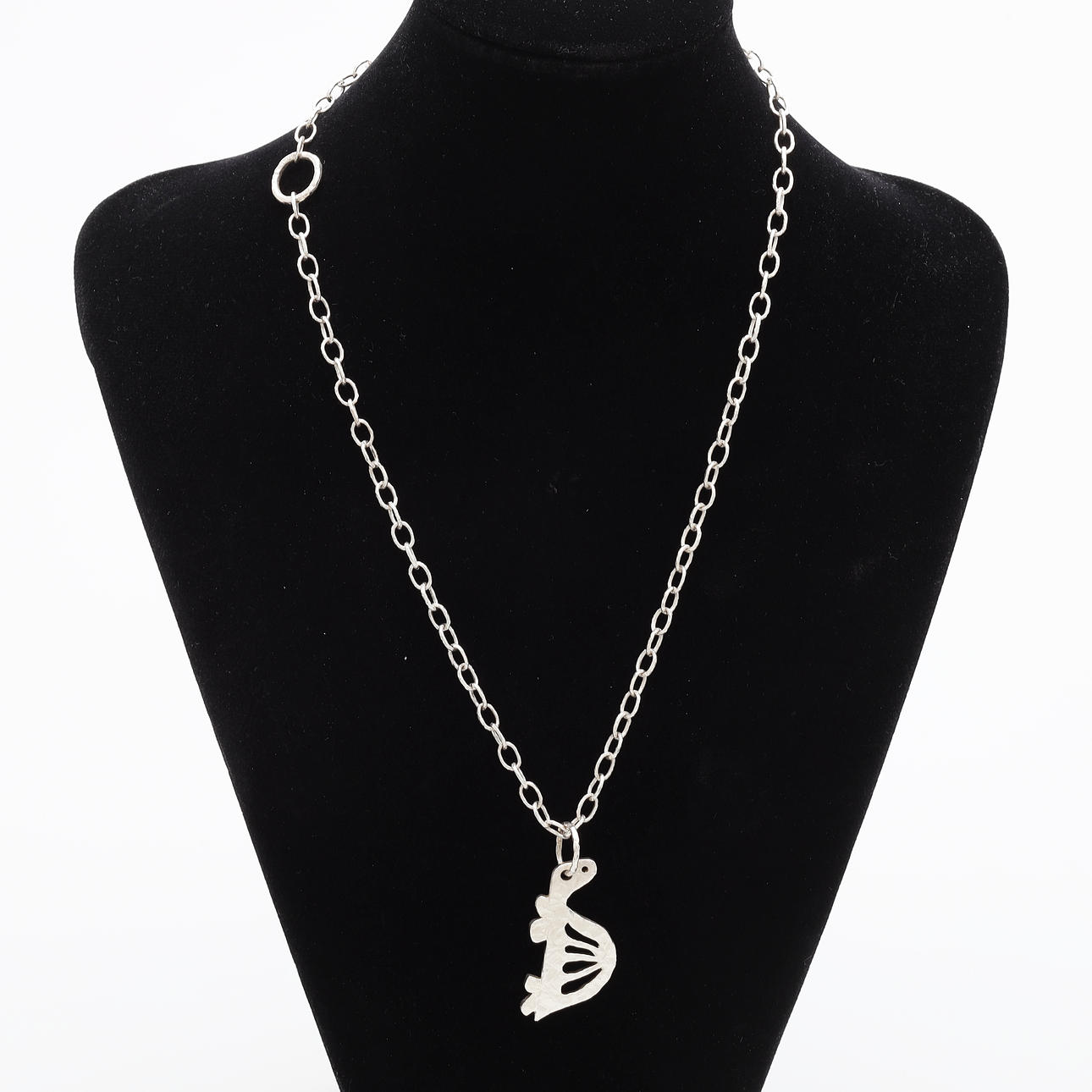 A STERLING SILVER NECKLACE, Sandberg.