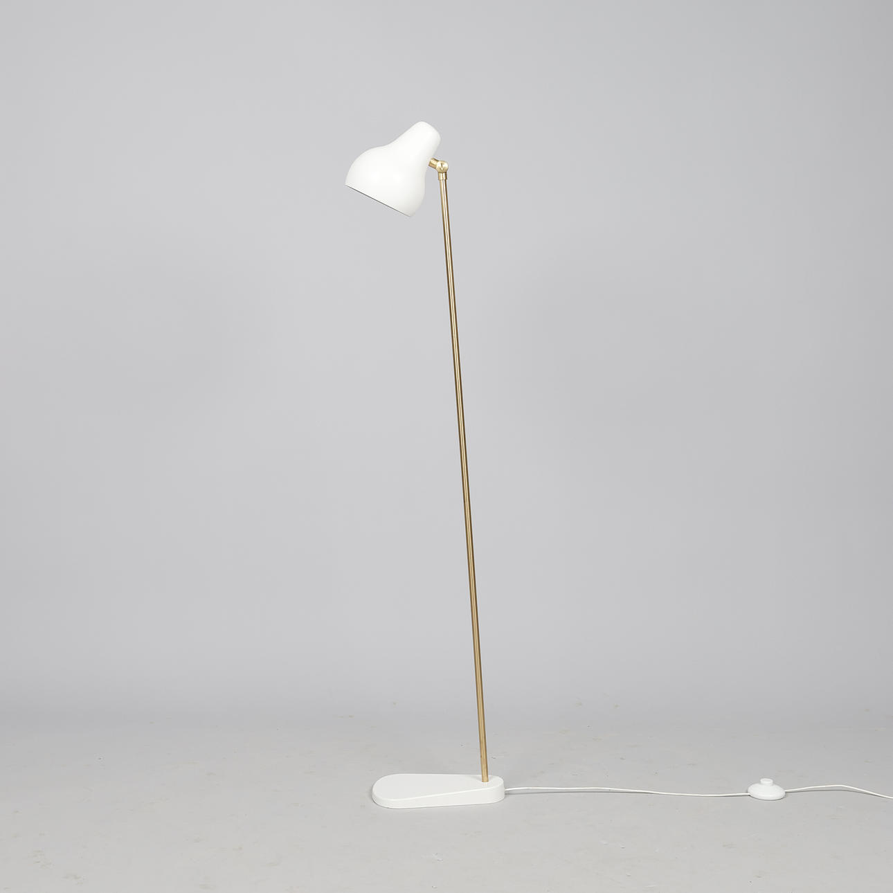 Vilhelm Lauritzen, floor lamp VL 38.