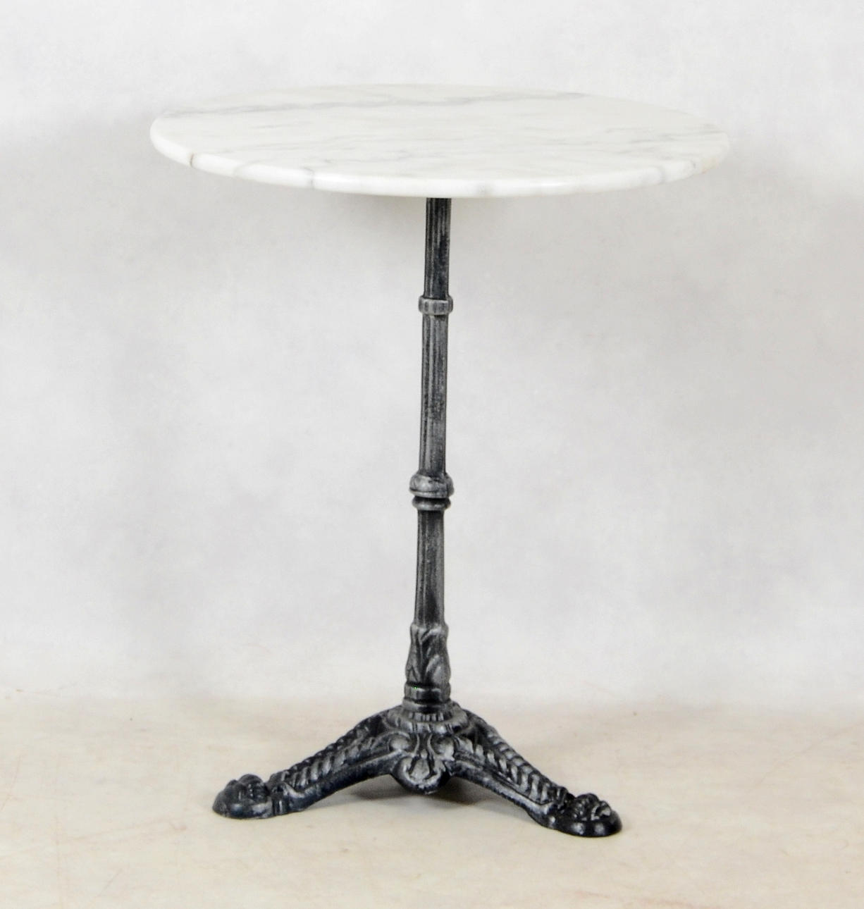 CAFÉBORD, metall med marmorskiva, modern tillverkning.