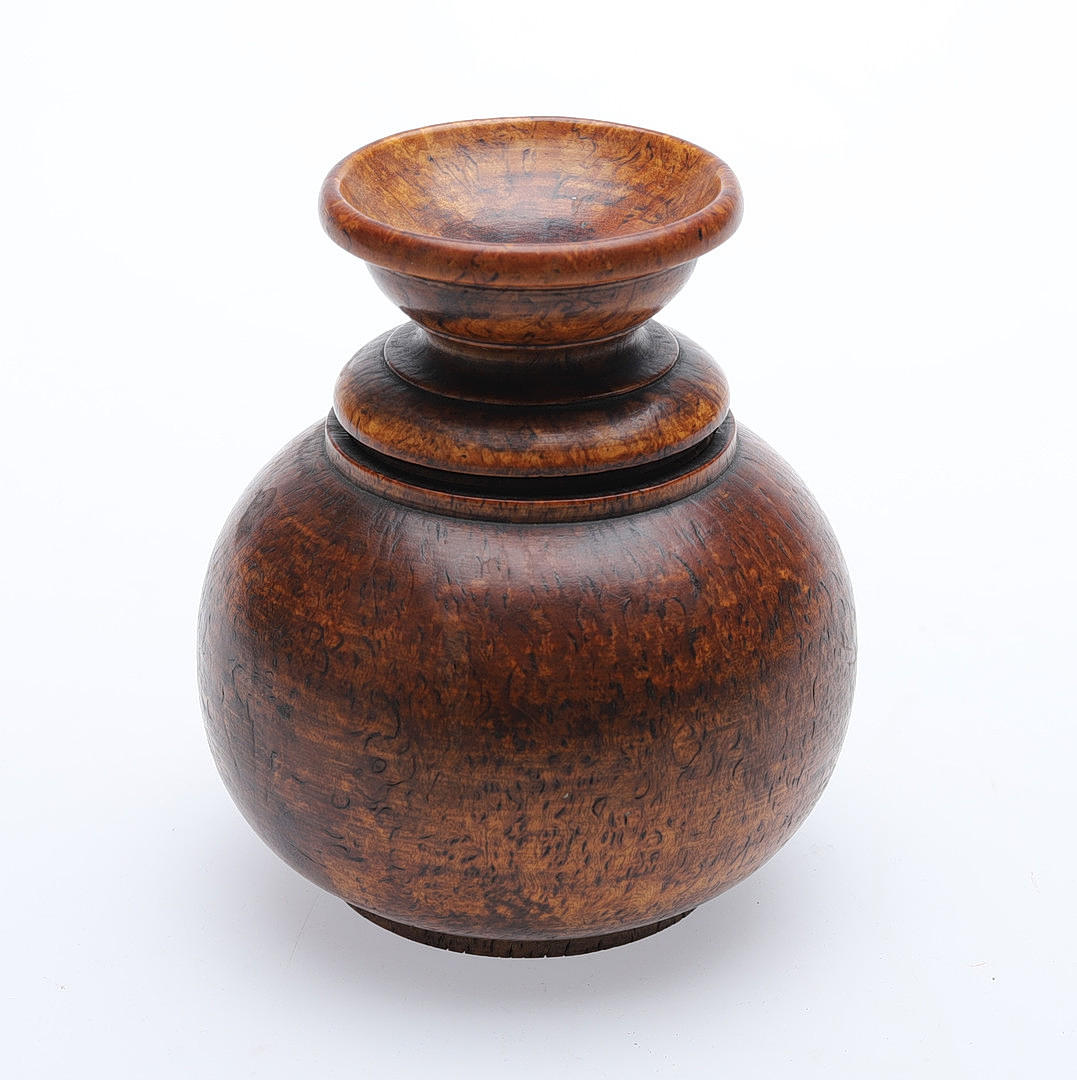 TOBAKSKRUKKE, Masur birk, 19. århundrede.