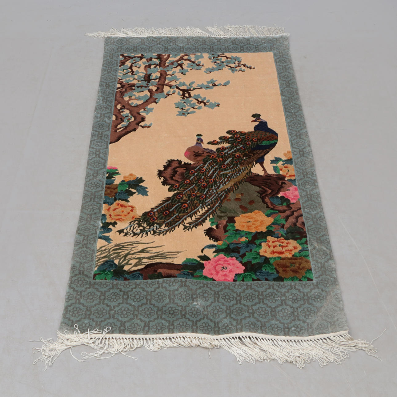 Chinesischer figurativer Teppich, 20. Jahrhundert 139x70.