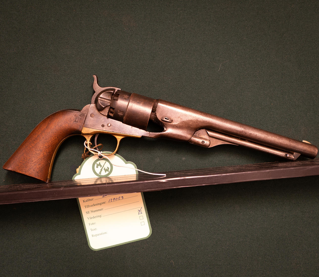 Colt 1860 Army .44 til nr. 127023.