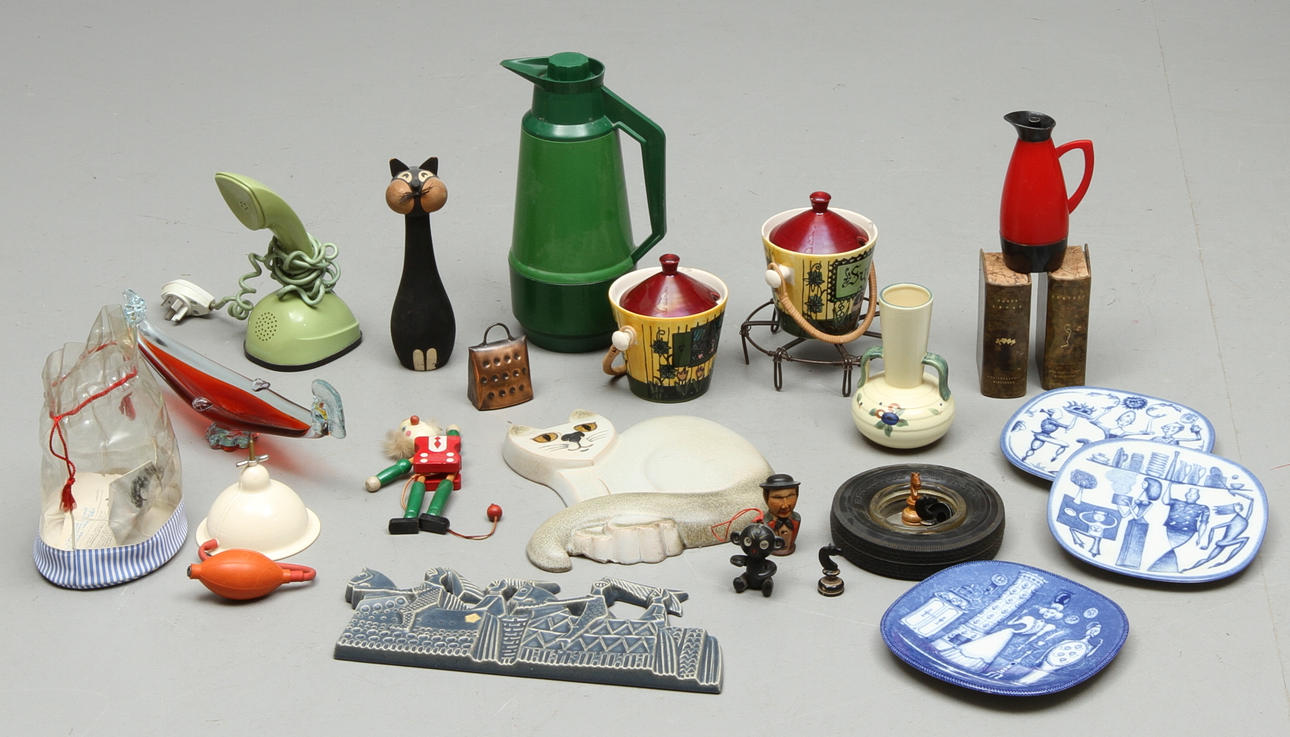 PARTI DIVERSE, bland annat Kobra/Ericofon.