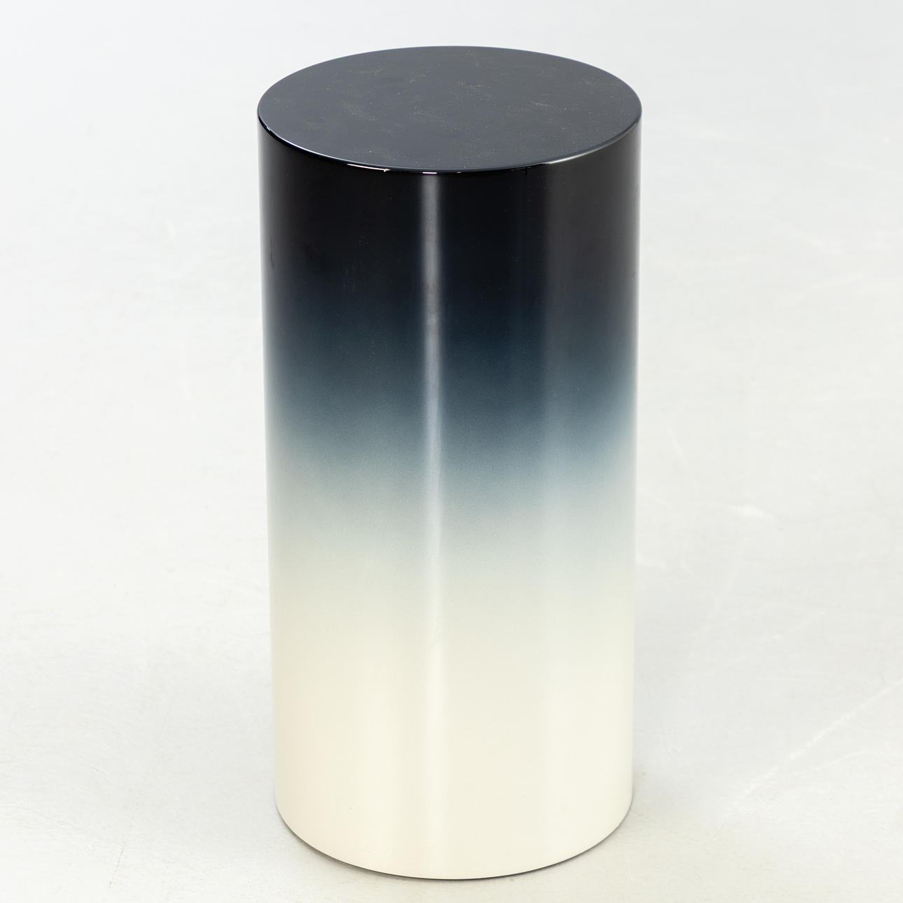 RODOLFO DORDONI. Minotti, side table 'Pilotis'.