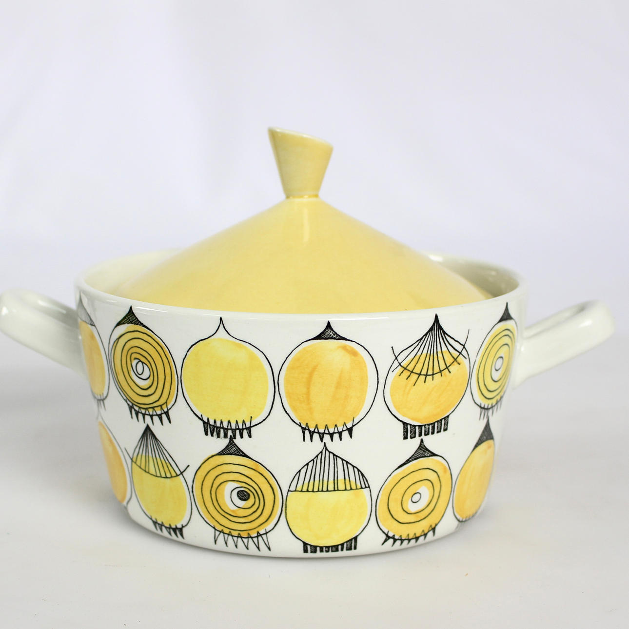 MARIANNE WESTMANN. Karotte mit Deckel, „Picnic“, Rörstrand.