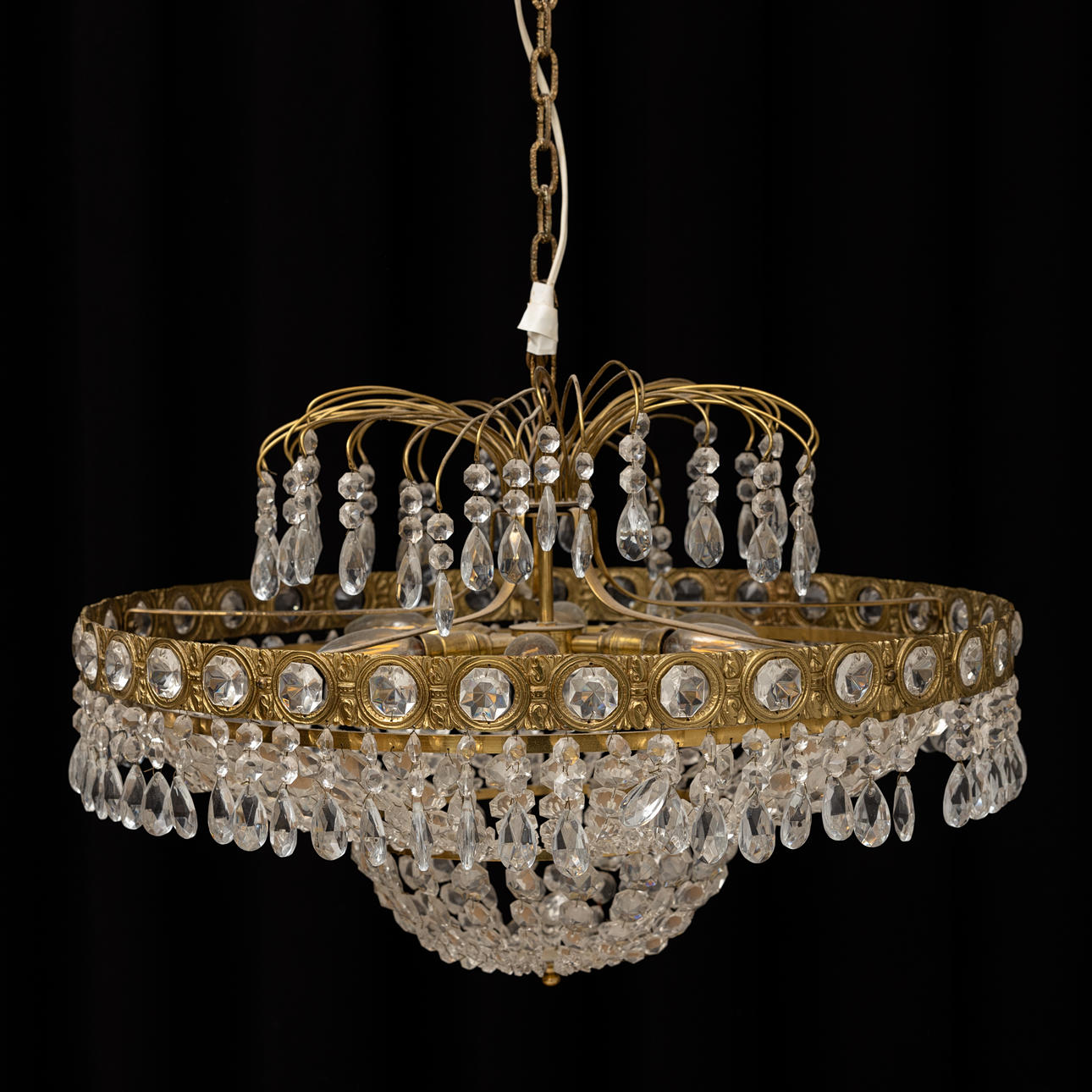 CEILING PLAFOND with prisms in Bohemian Crystal, 20th century, height approx. 40 cm.